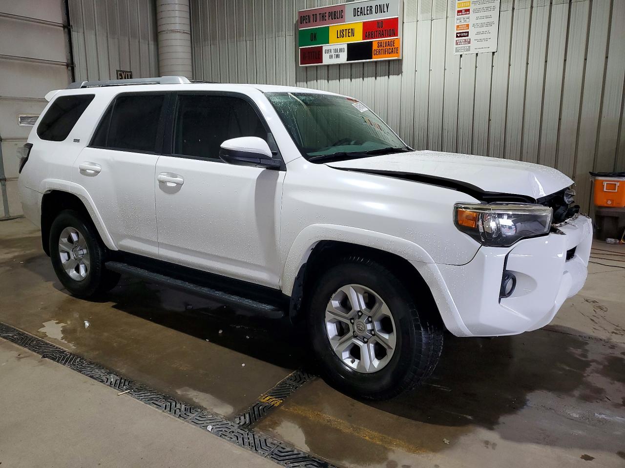2015 Toyota 4runner Sr5 White vin: JTEBU5JR0F5252409