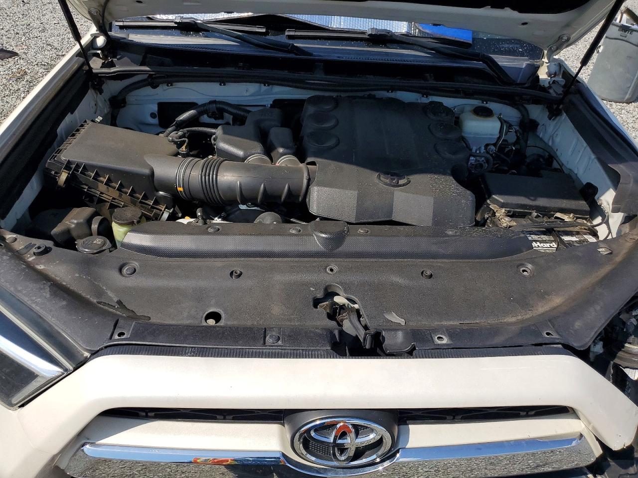 2015 Toyota 4runner Limited White vin: JTEBU5JR0F5263815