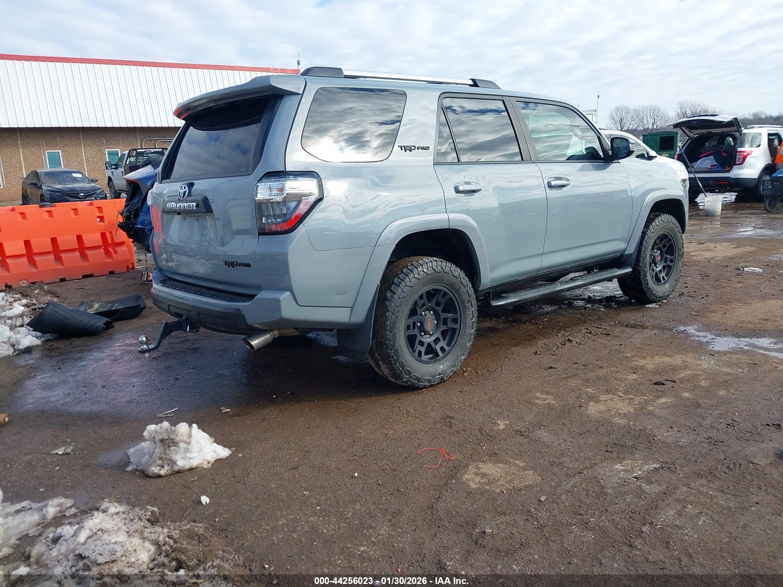 2017 Toyota 4runner Trd Pro Gray vin: JTEBU5JR0H5435795