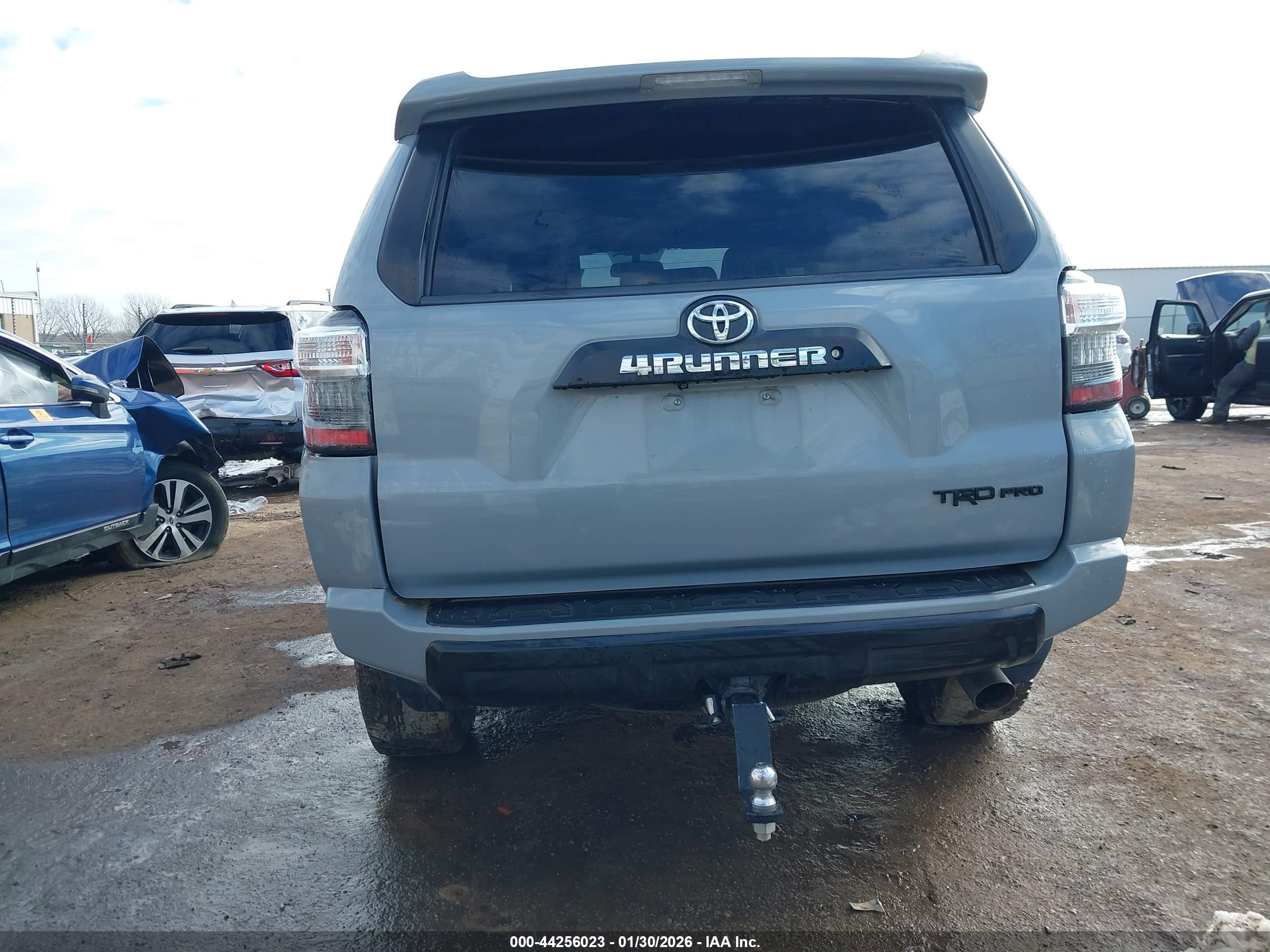 2017 Toyota 4runner Trd Pro Gray vin: JTEBU5JR0H5435795