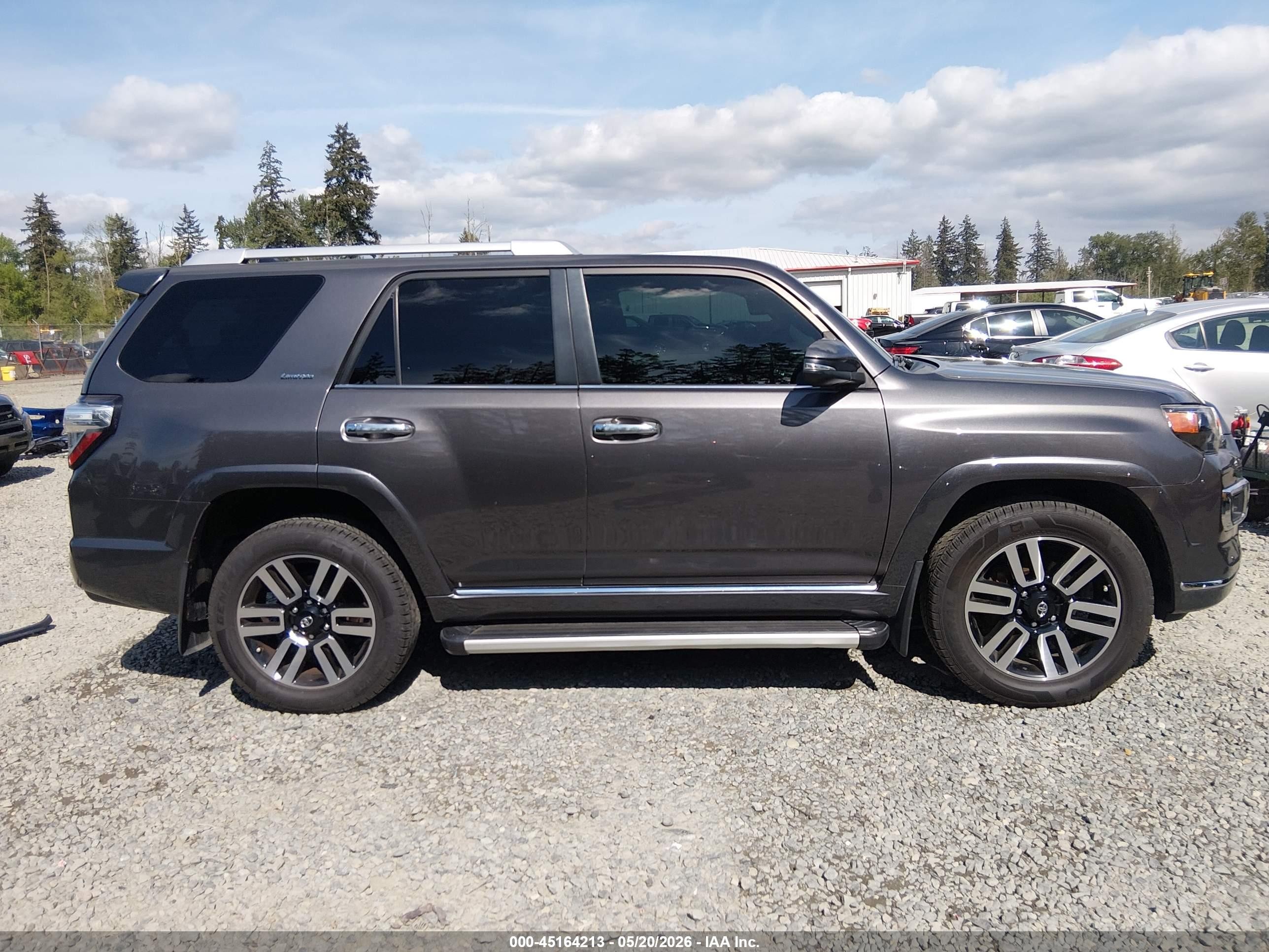 2018 Toyota 4runner Sr5 Серый vin: JTEBU5JR0J5505429