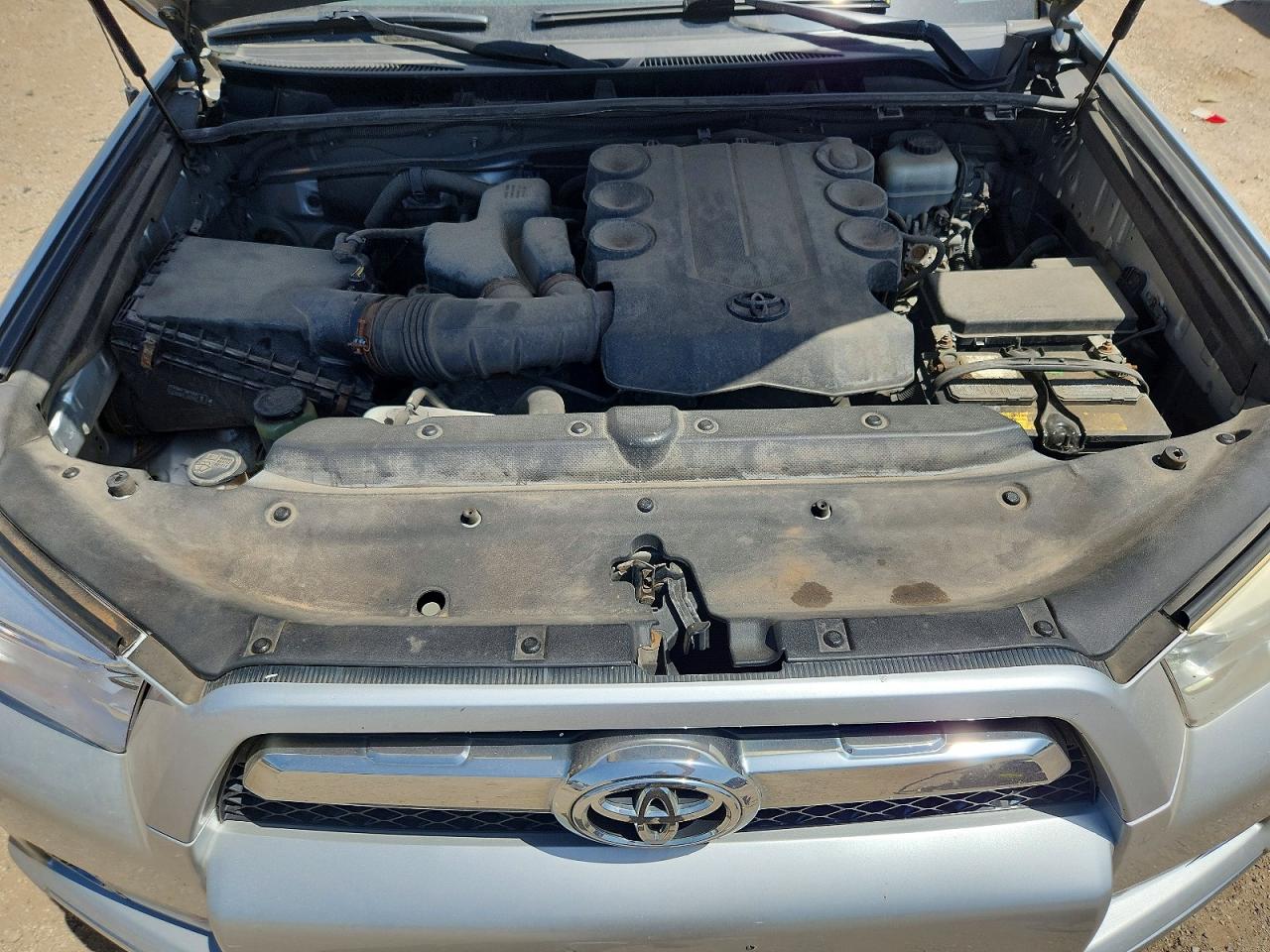 2010 Toyota 4runner Sr5 Silver vin: JTEBU5JR1A5032799