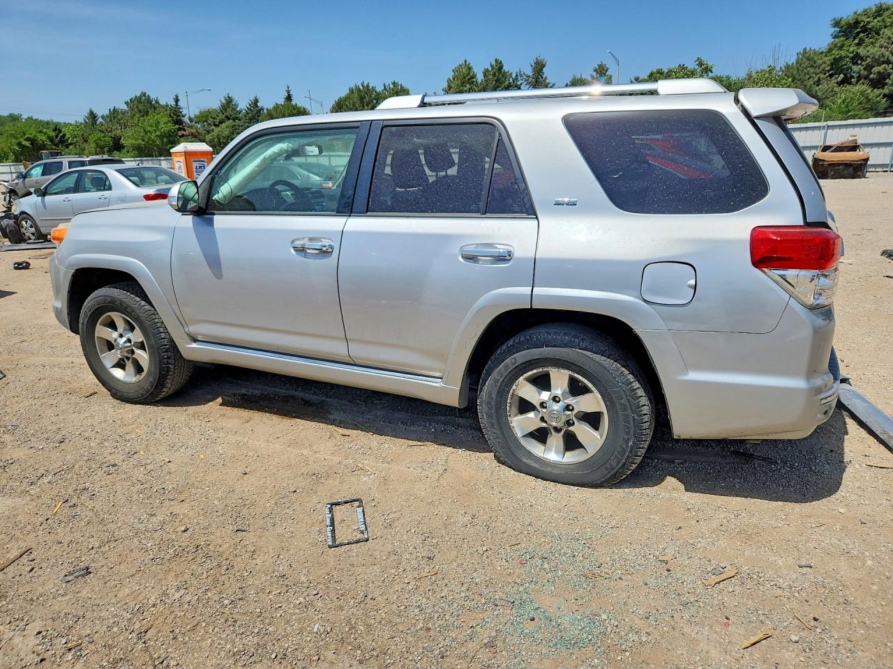 2010 Toyota 4runner Sr5 Silver vin: JTEBU5JR1A5032799