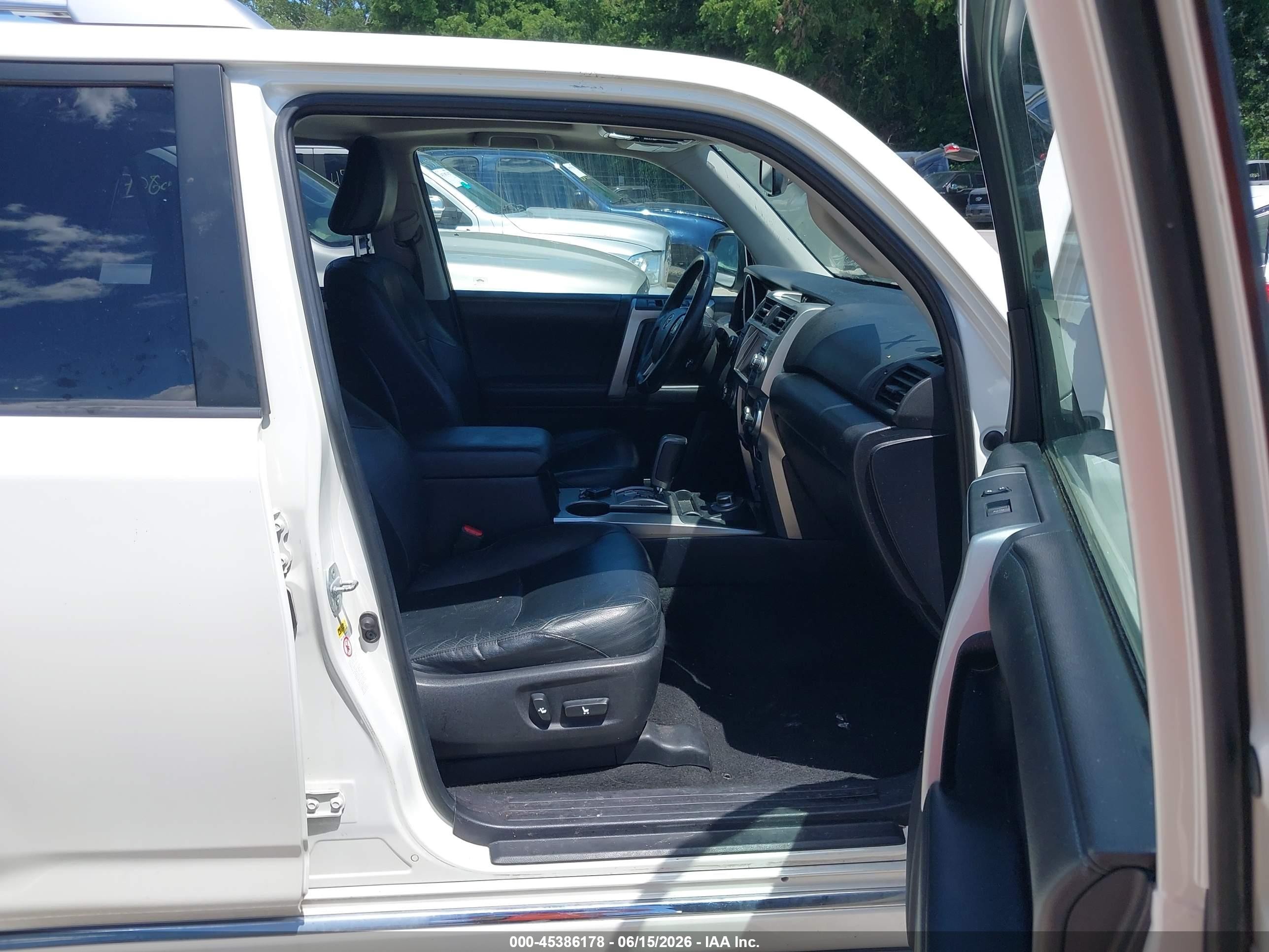 2011 Toyota 4runner Limited V6 White vin: JTEBU5JR1B5045876
