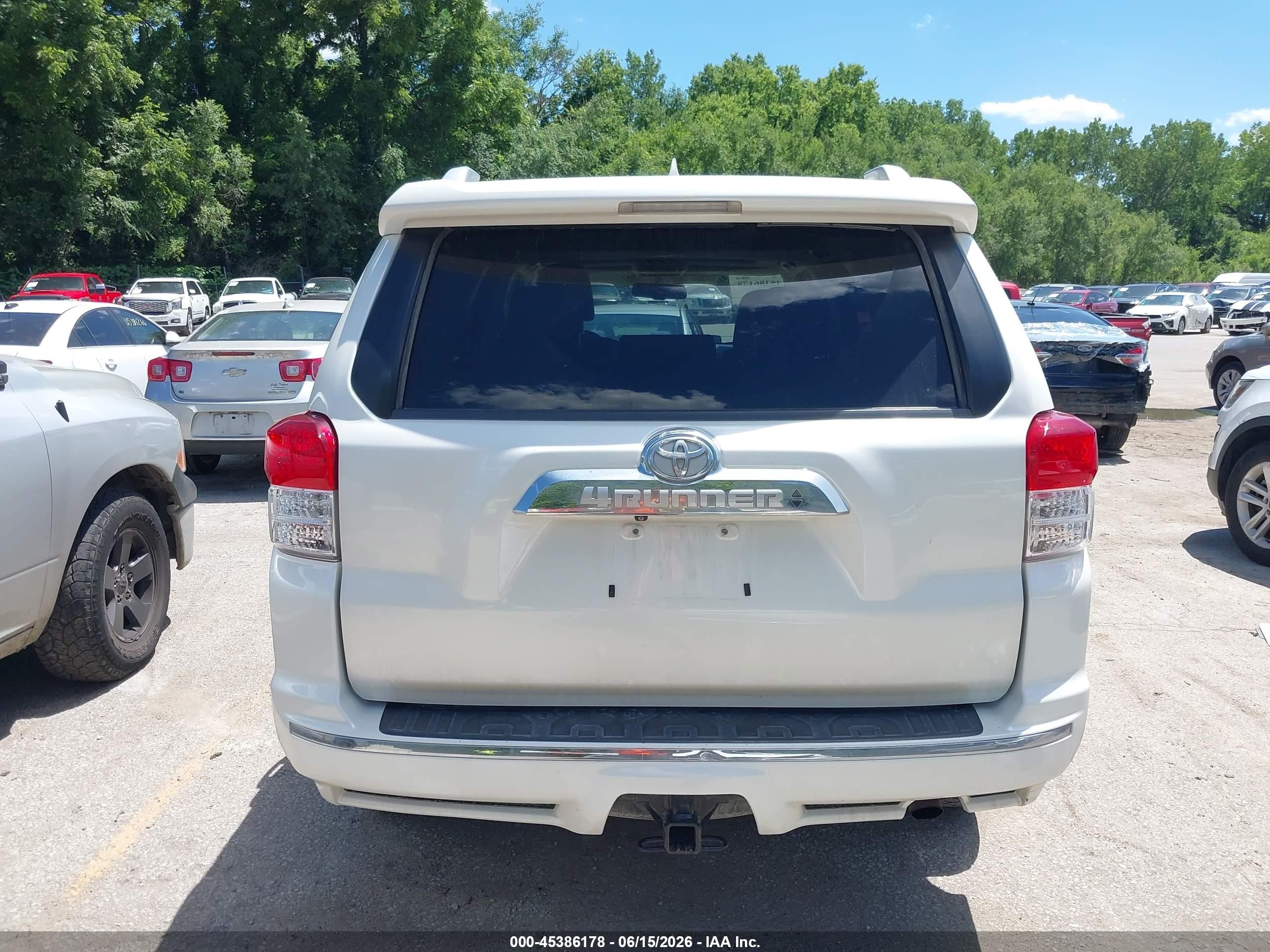 2011 Toyota 4runner Limited V6 White vin: JTEBU5JR1B5045876