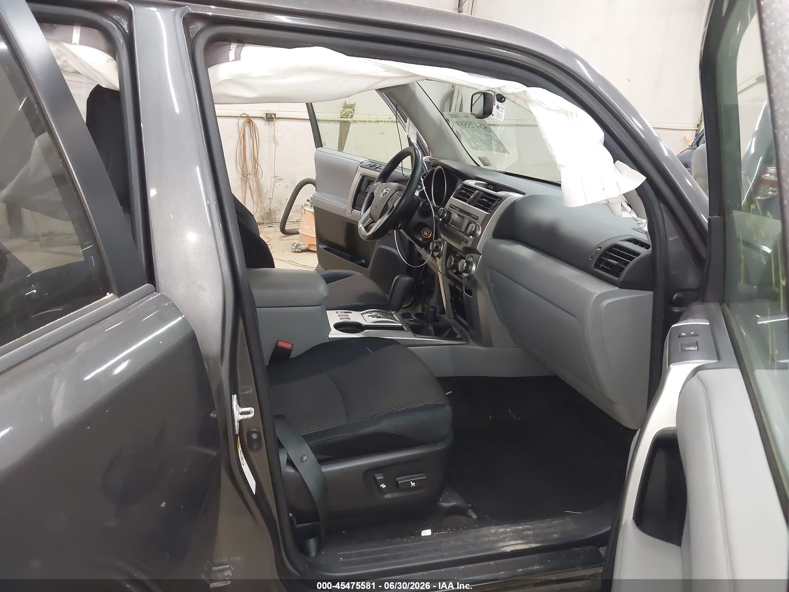 2011 Toyota 4runner Sr5 V6 Gray vin: JTEBU5JR1B5055811