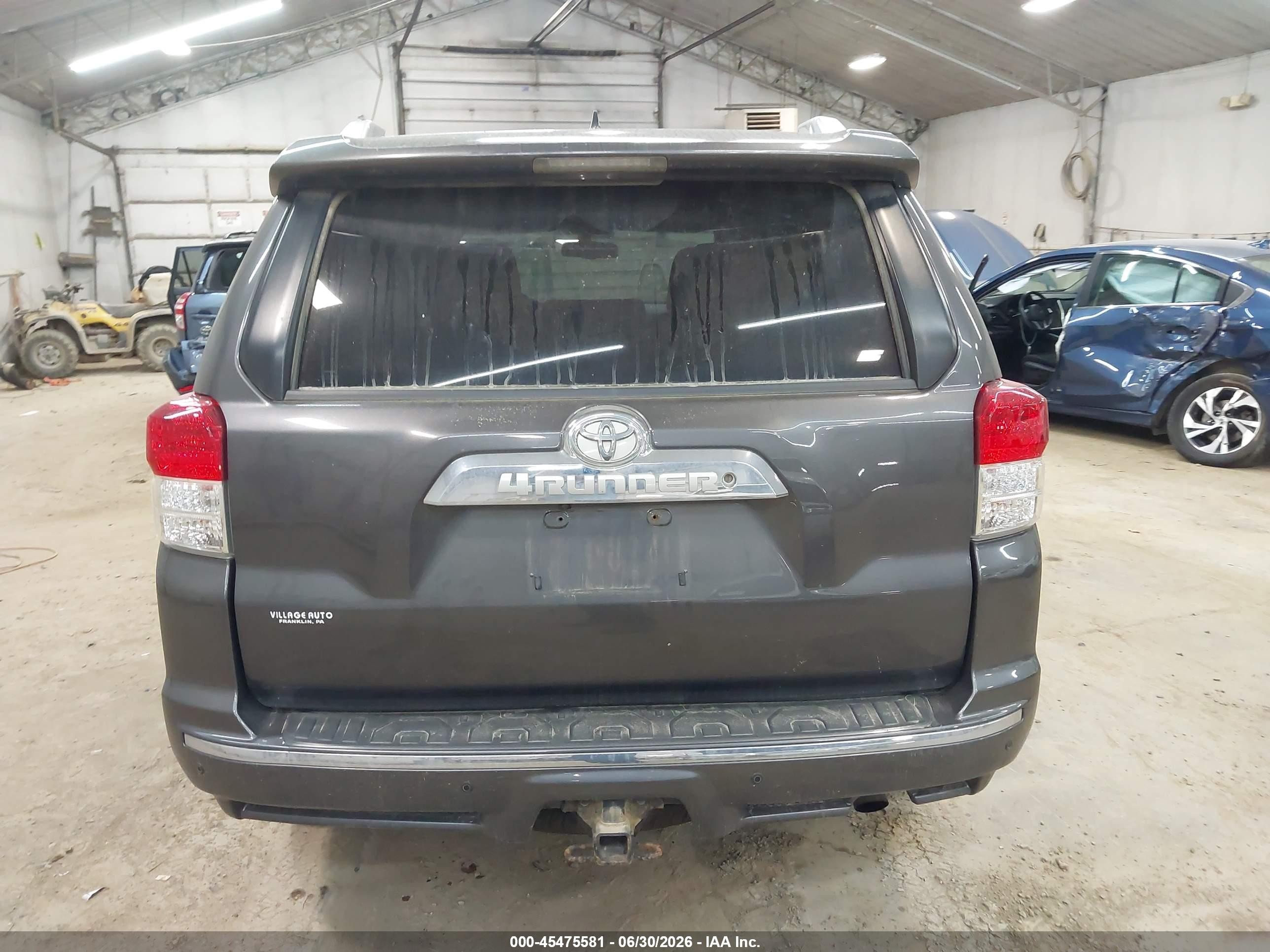 2011 Toyota 4runner Sr5 V6 Gray vin: JTEBU5JR1B5055811
