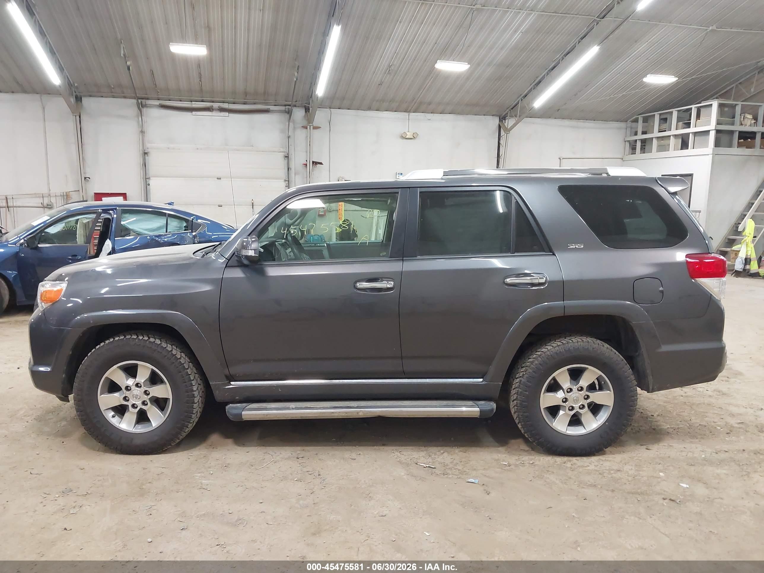 2011 Toyota 4runner Sr5 V6 Gray vin: JTEBU5JR1B5055811