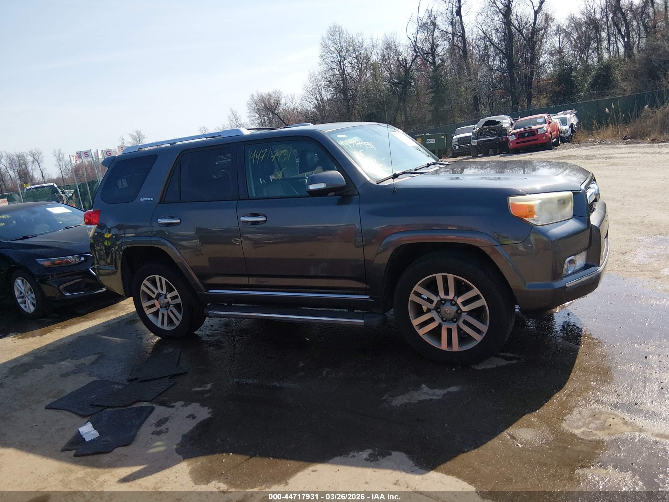 2011 Toyota 4runner Limited V6 Серый vin: JTEBU5JR1B5060975