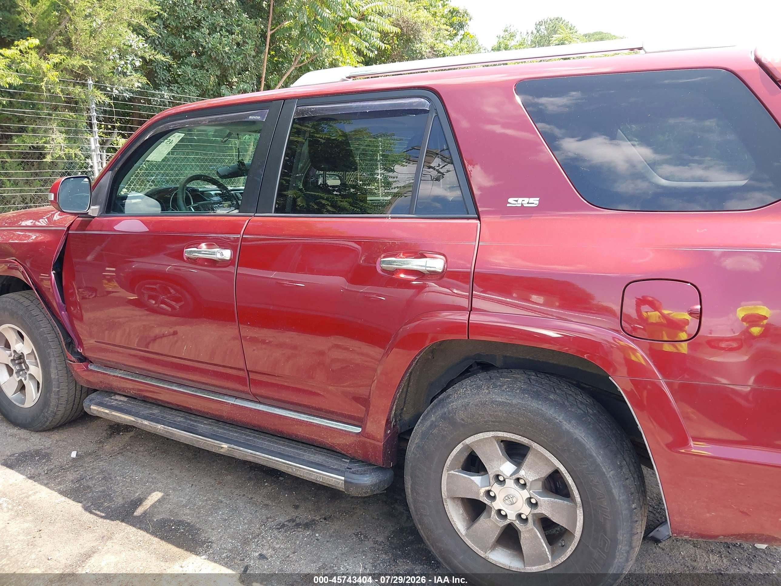 2011 Toyota 4runner Sr5 V6 Red vin: JTEBU5JR1B5063424