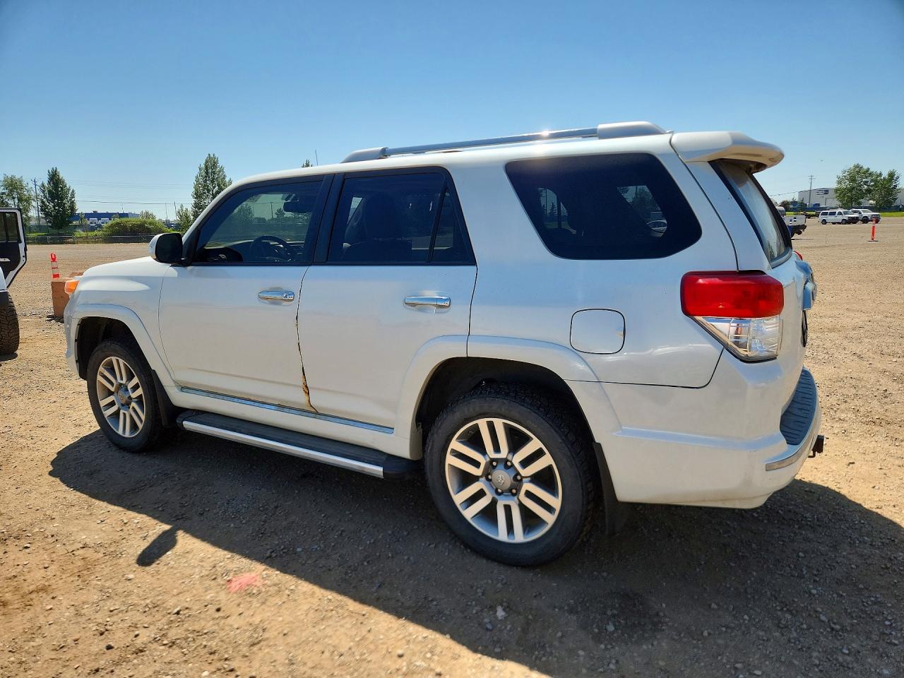 2013 Toyota 4runner Sr5 White vin: JTEBU5JR1D5112284