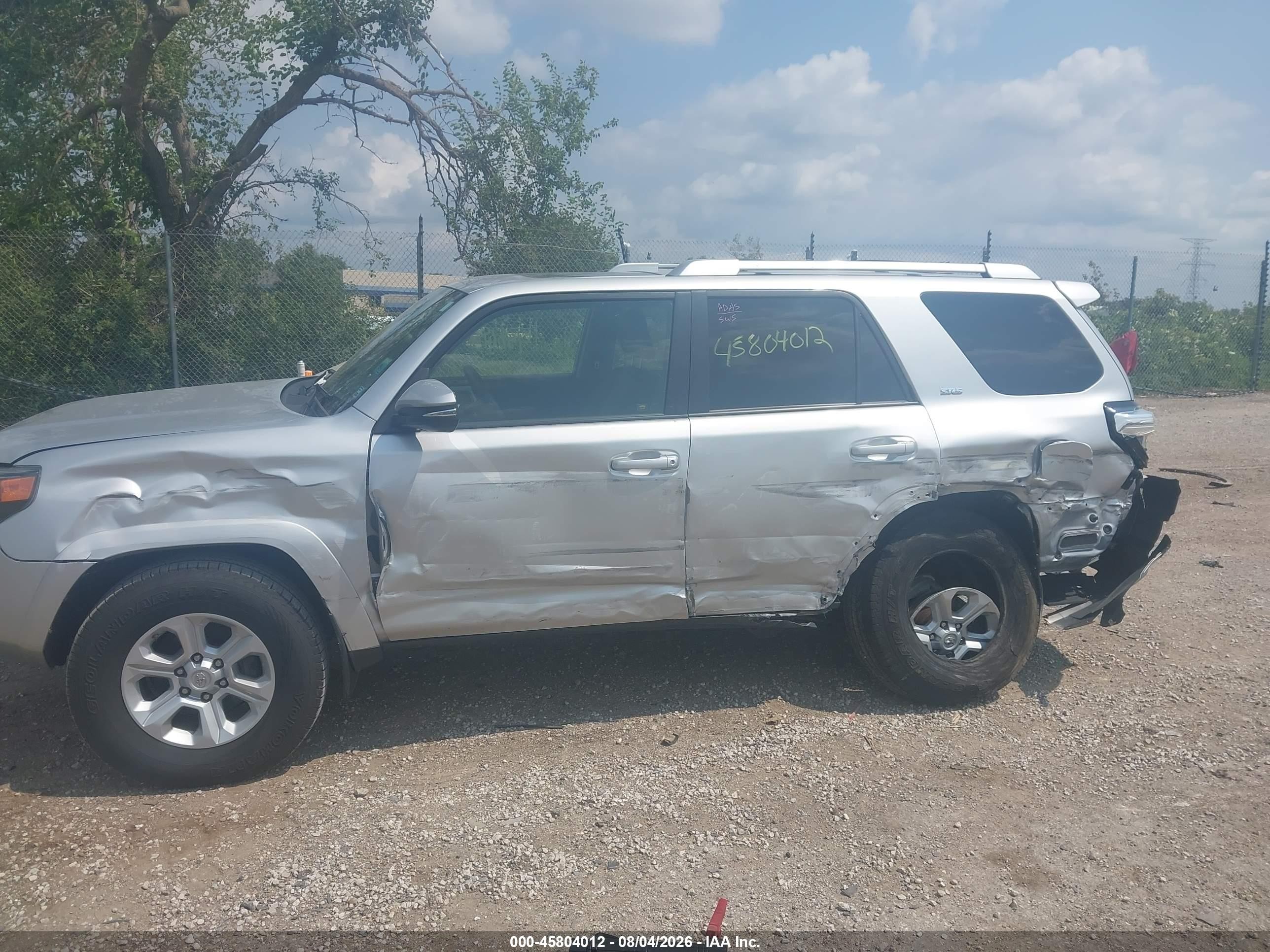 2014 Toyota 4runner Sr5 Premium Silver vin: JTEBU5JR1E5177573