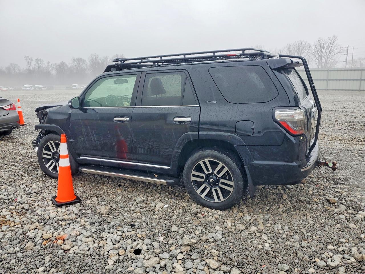 2014 Toyota 4runner Sr5 Black vin: JTEBU5JR1E5179405