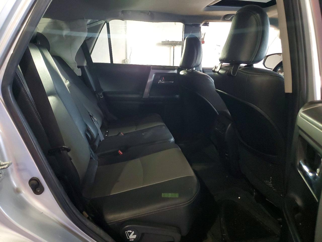 2014 Toyota 4runner Sr5 Premium Серебряный vin: JTEBU5JR1E5190775