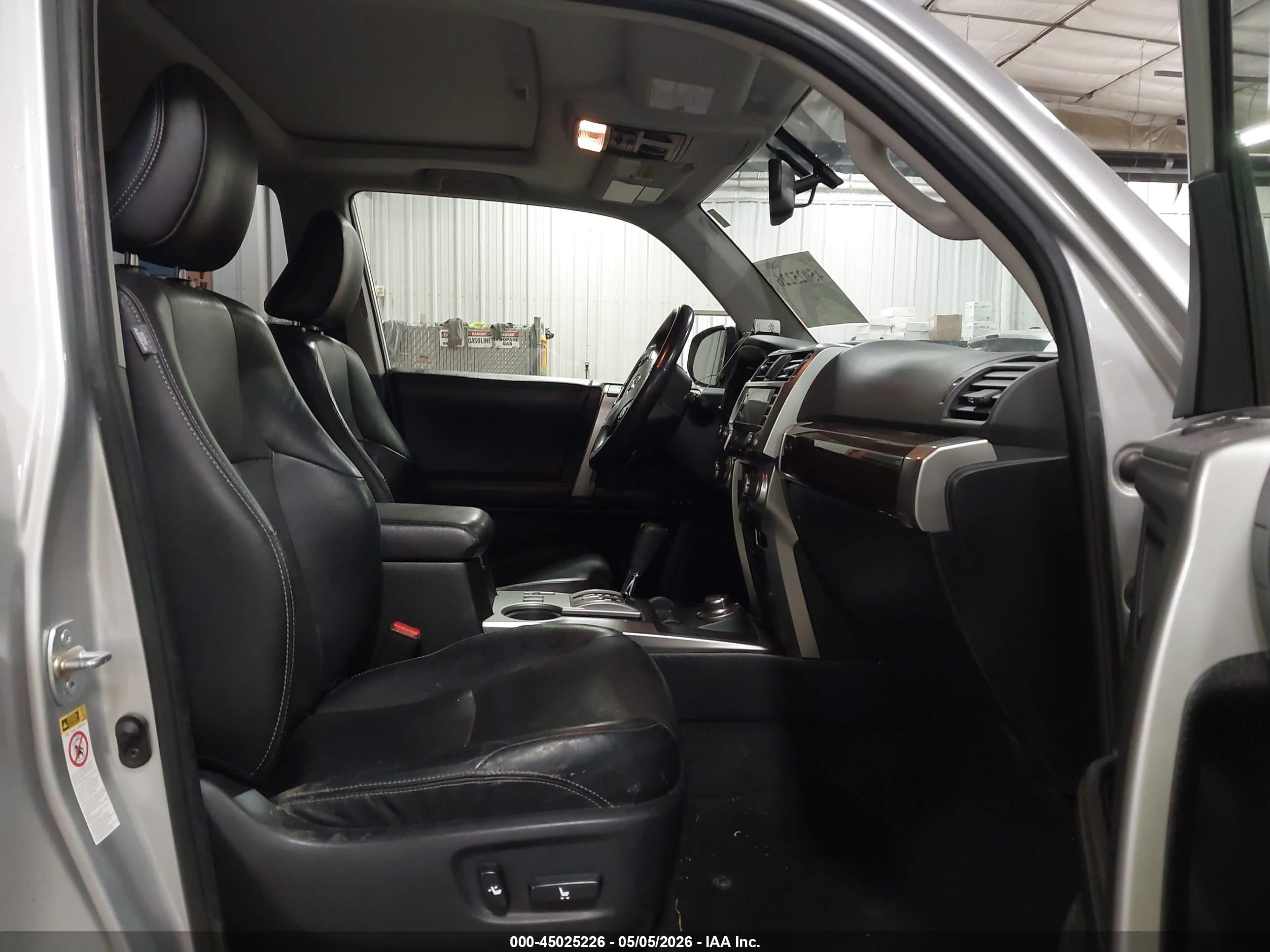 2014 Toyota 4runner Limited Silver vin: JTEBU5JR1E5201080