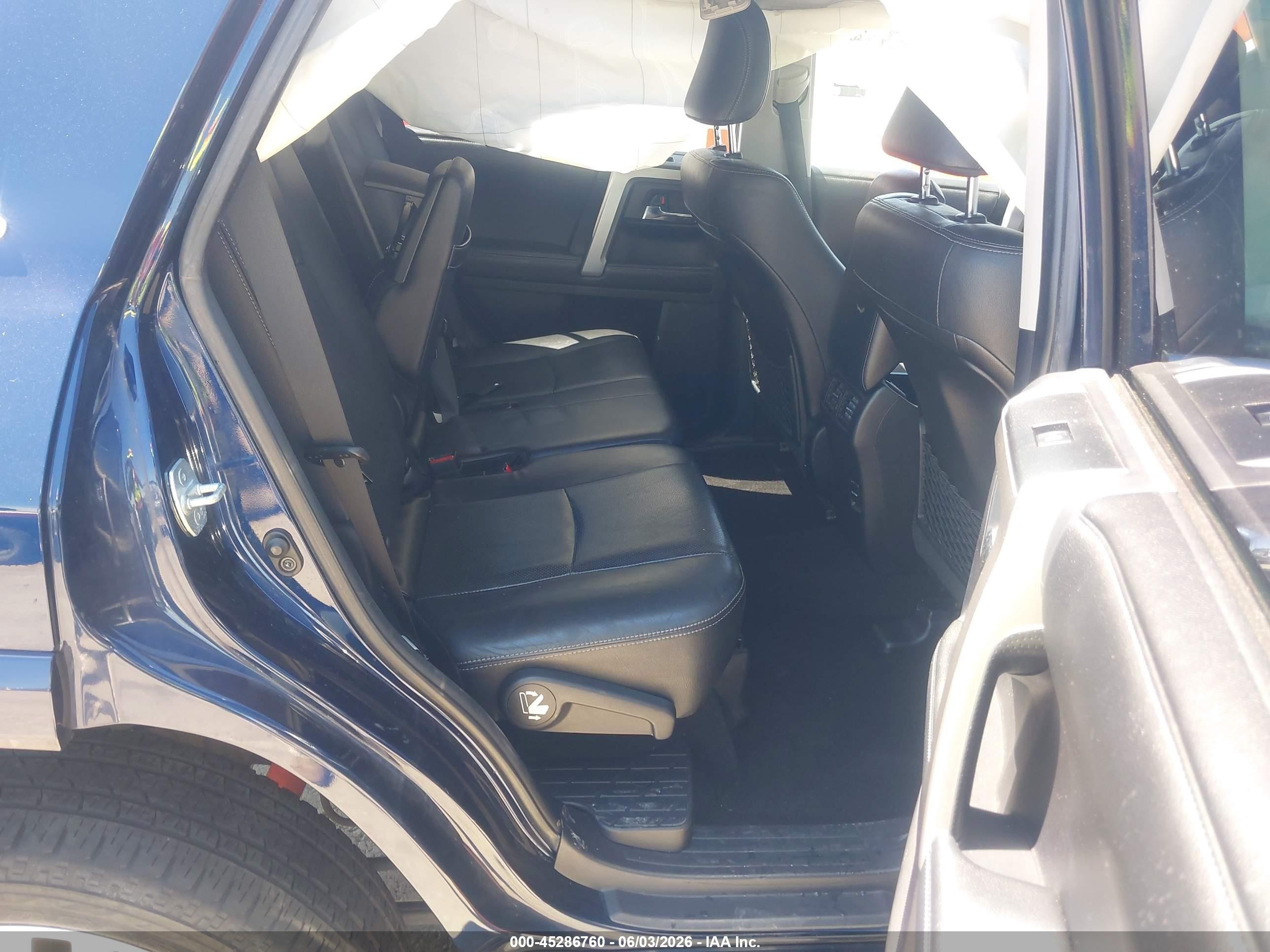 2015 Toyota 4runner Limited Blue vin: JTEBU5JR1F5215823