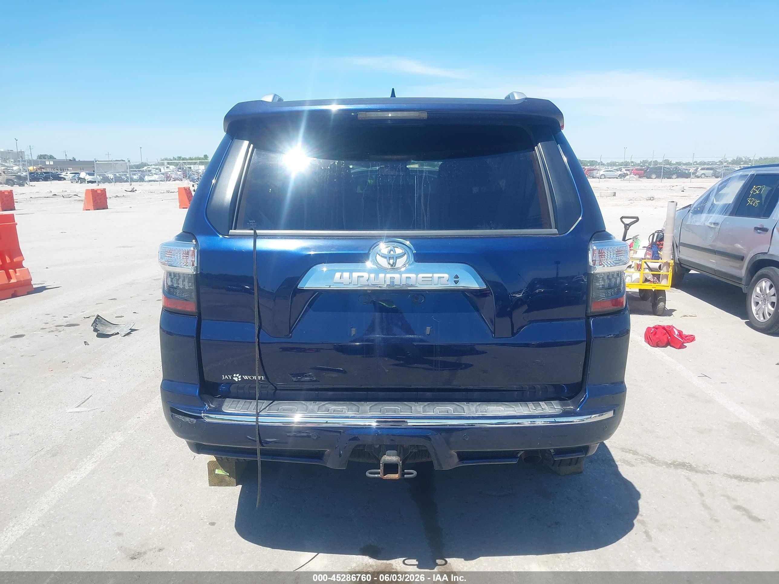 2015 Toyota 4runner Limited Blue vin: JTEBU5JR1F5215823