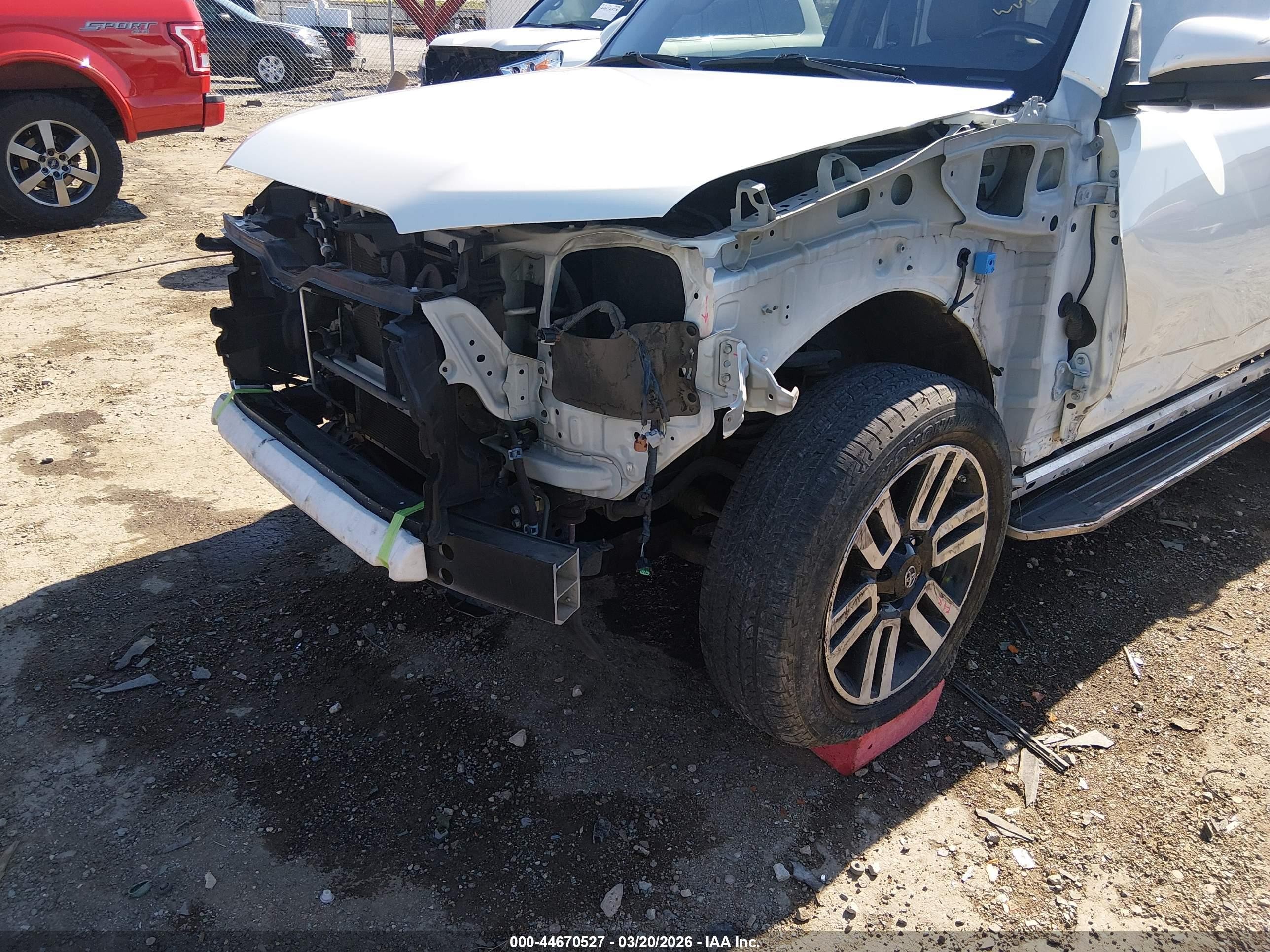2015 Toyota 4runner Limited White vin: JTEBU5JR1F5239569