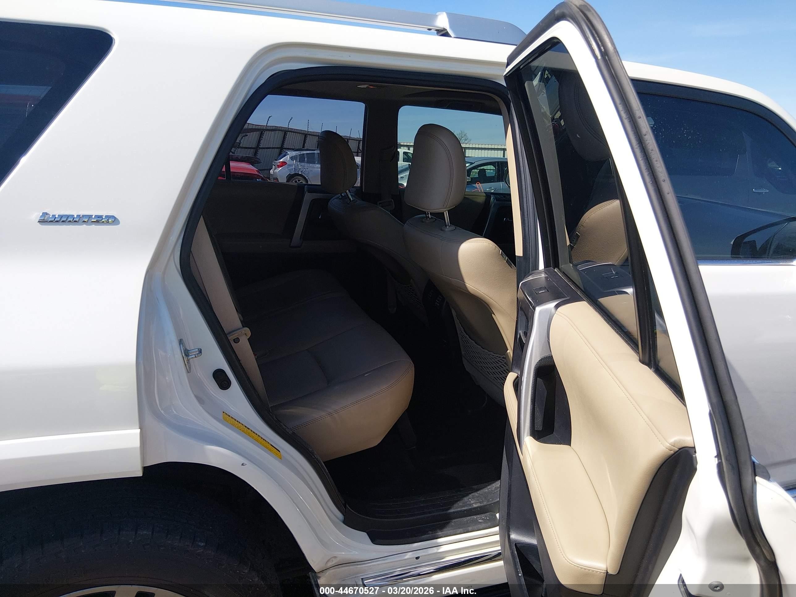 2015 Toyota 4runner Limited White vin: JTEBU5JR1F5239569
