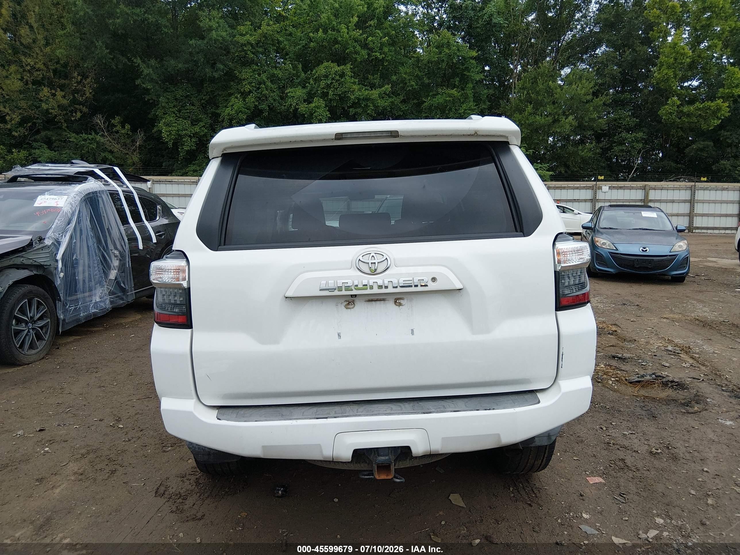 2015 Toyota 4runner Sr5 White vin: JTEBU5JR1F5252161
