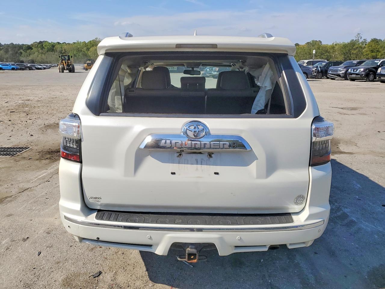 2015 Toyota 4runner Limited White vin: JTEBU5JR1F5258655
