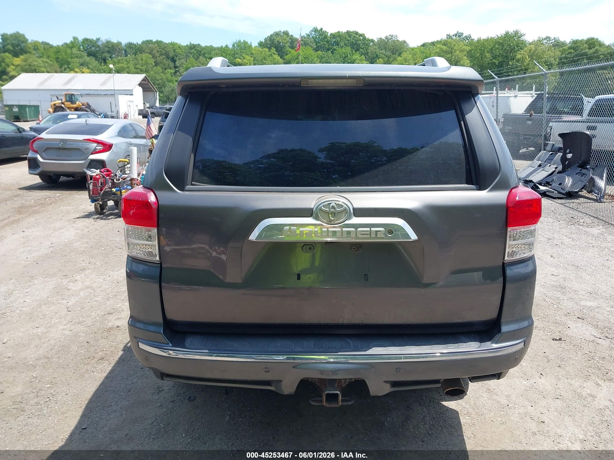 2010 Toyota 4runner Sr5 V6 Gray vin: JTEBU5JR2A5011623