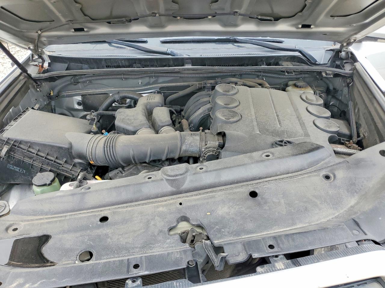 2010 Toyota 4runner Sr5 Silver vin: JTEBU5JR2A5015803