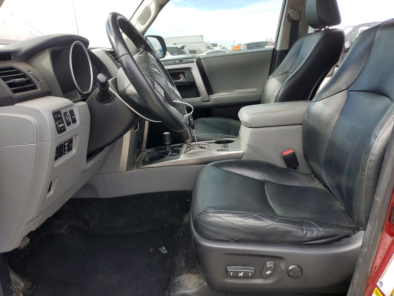 2011 Toyota 4runner Burgundy vin: JTEBU5JR2B5054344