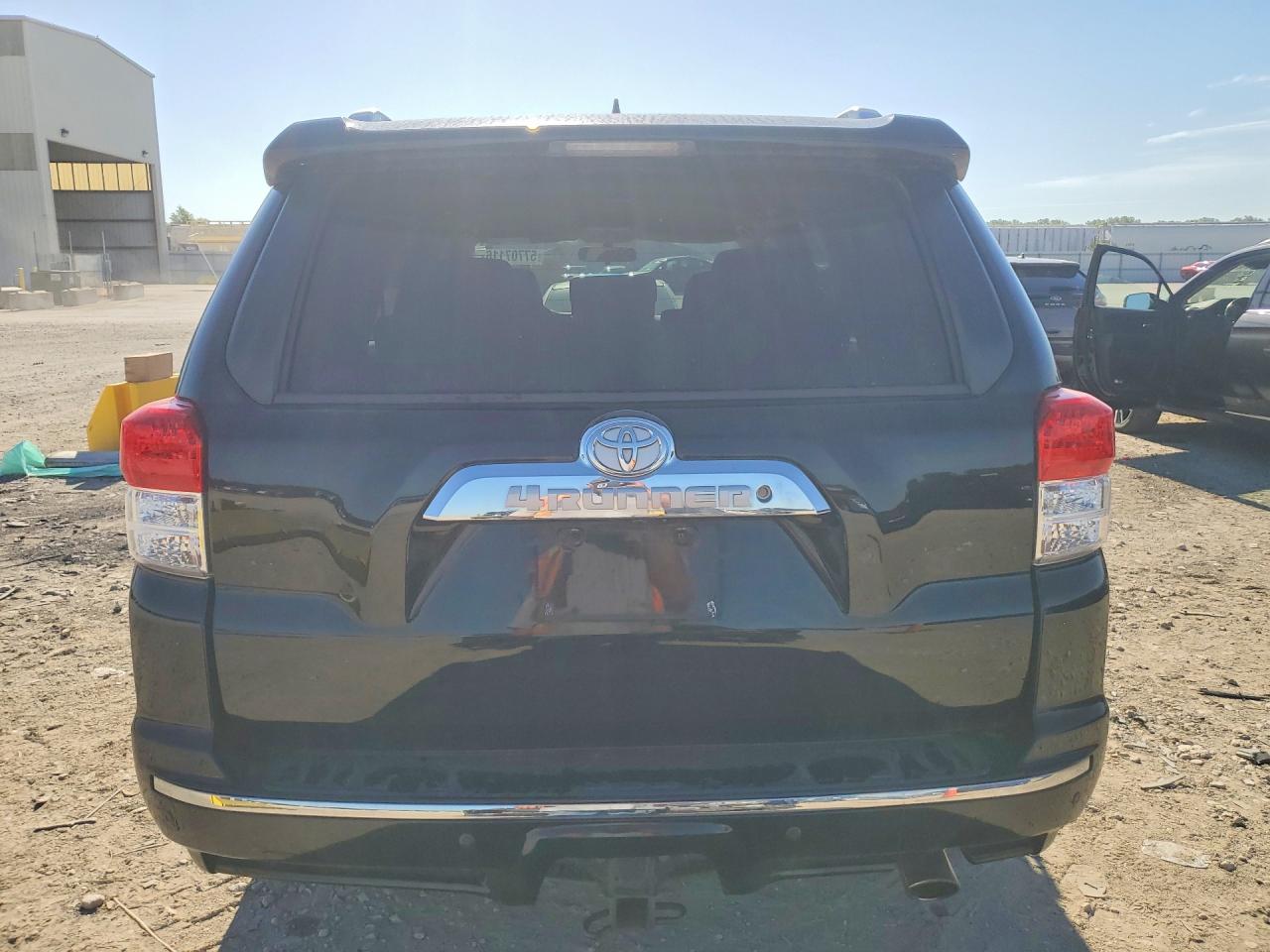 2011 Toyota 4runner Sr5 Black vin: JTEBU5JR2B5076800