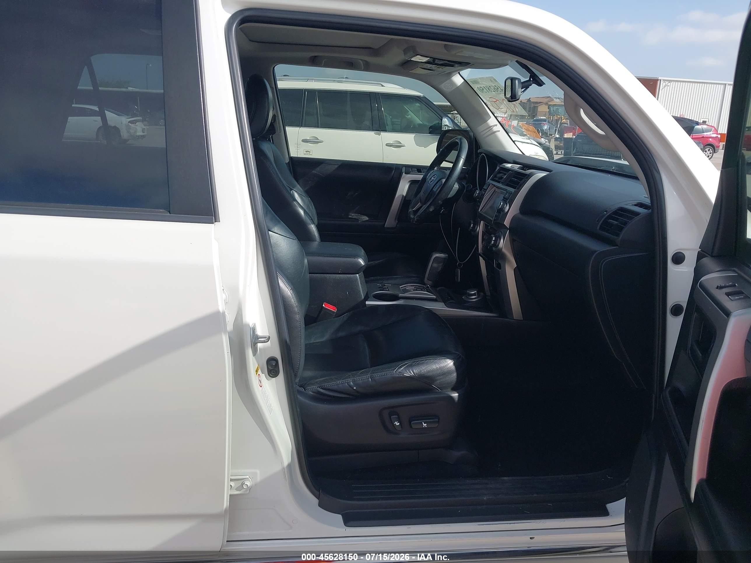 2013 Toyota 4runner Limited White vin: JTEBU5JR2D5114786
