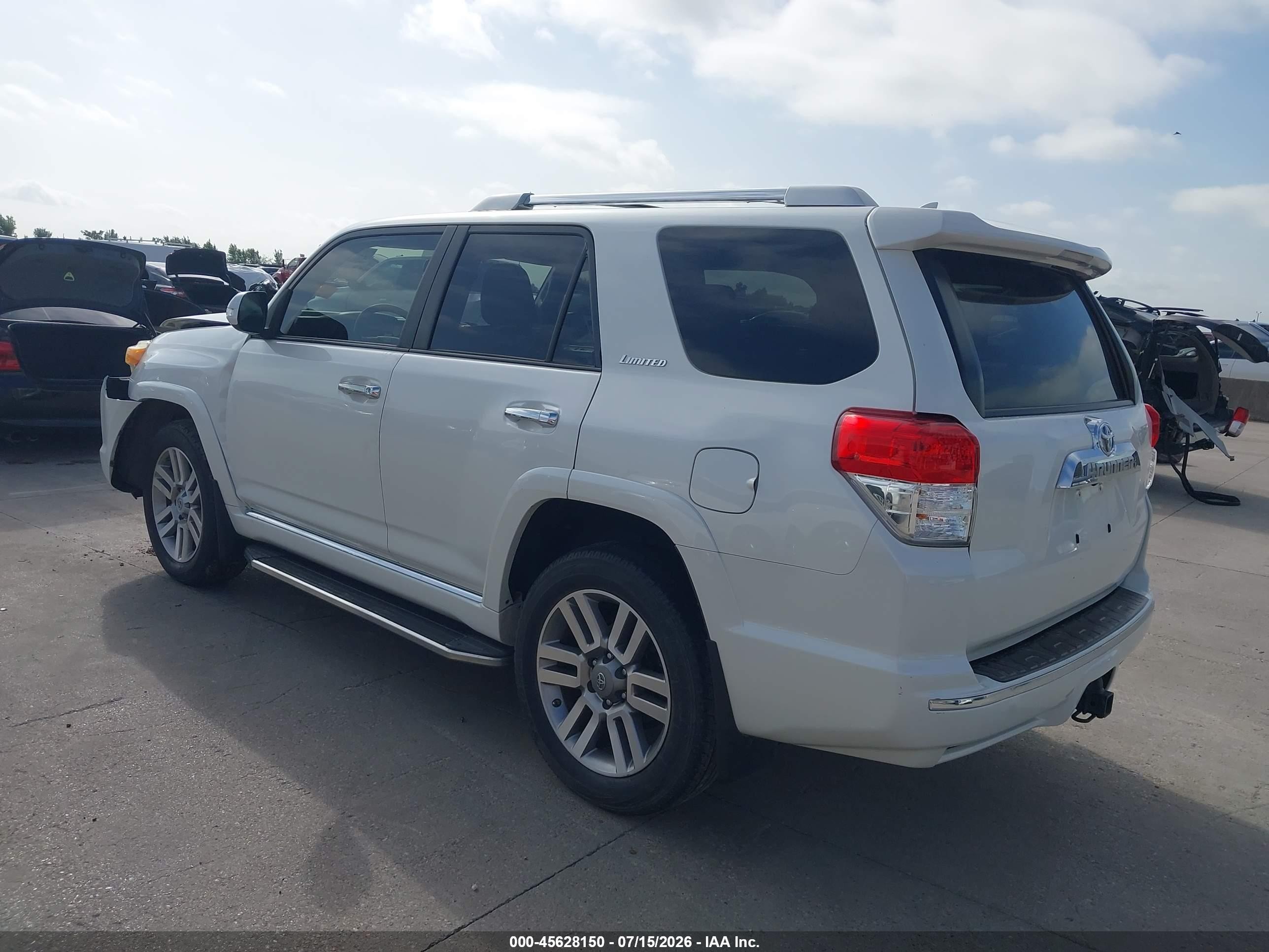 2013 Toyota 4runner Limited White vin: JTEBU5JR2D5114786