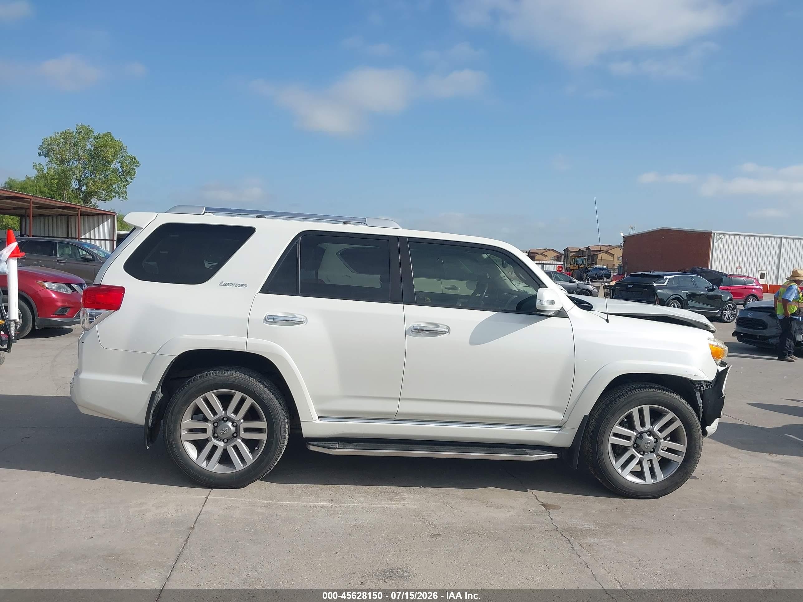 2013 Toyota 4runner Limited White vin: JTEBU5JR2D5114786
