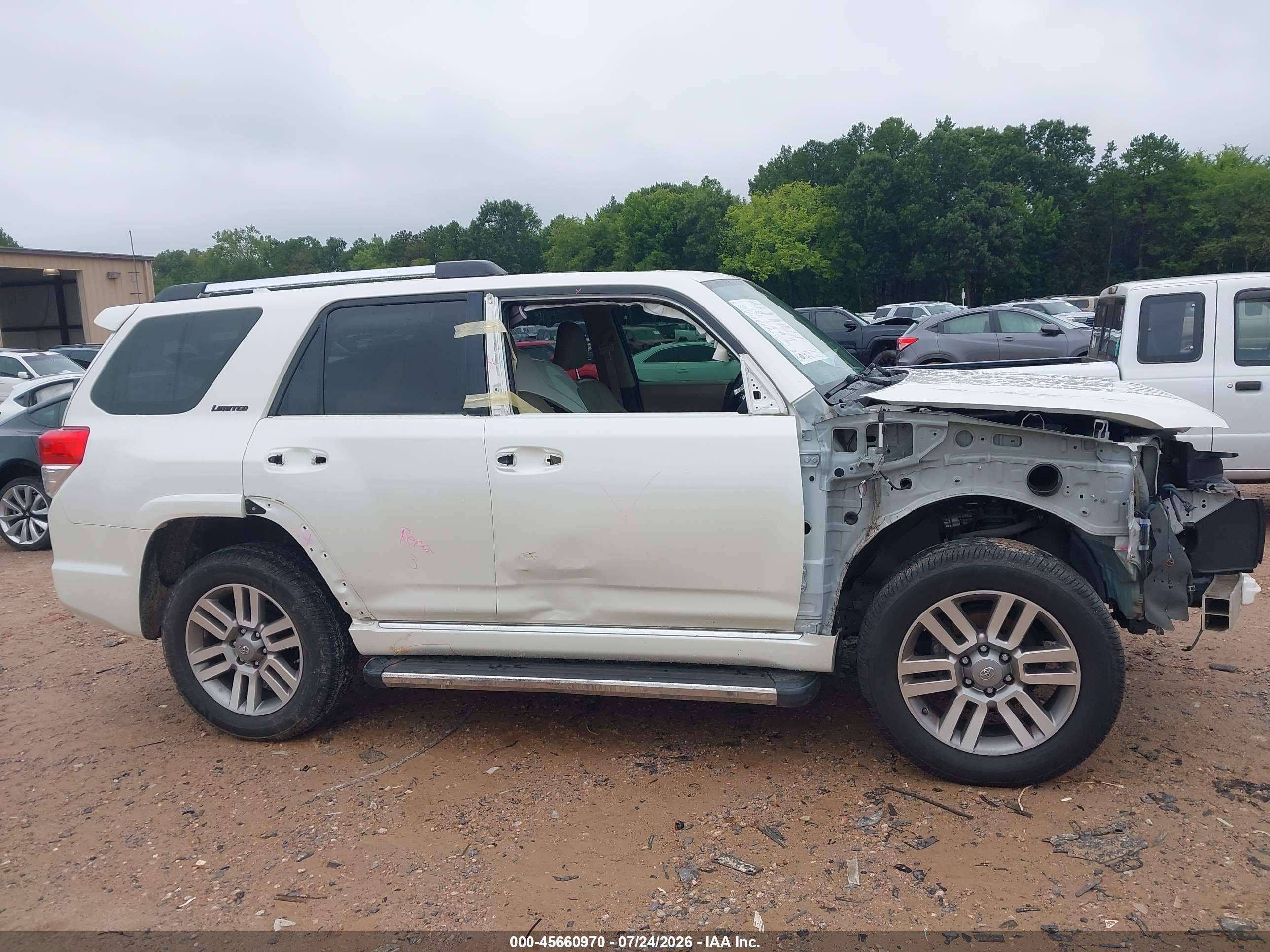2013 Toyota 4runner Limited White vin: JTEBU5JR2D5138876