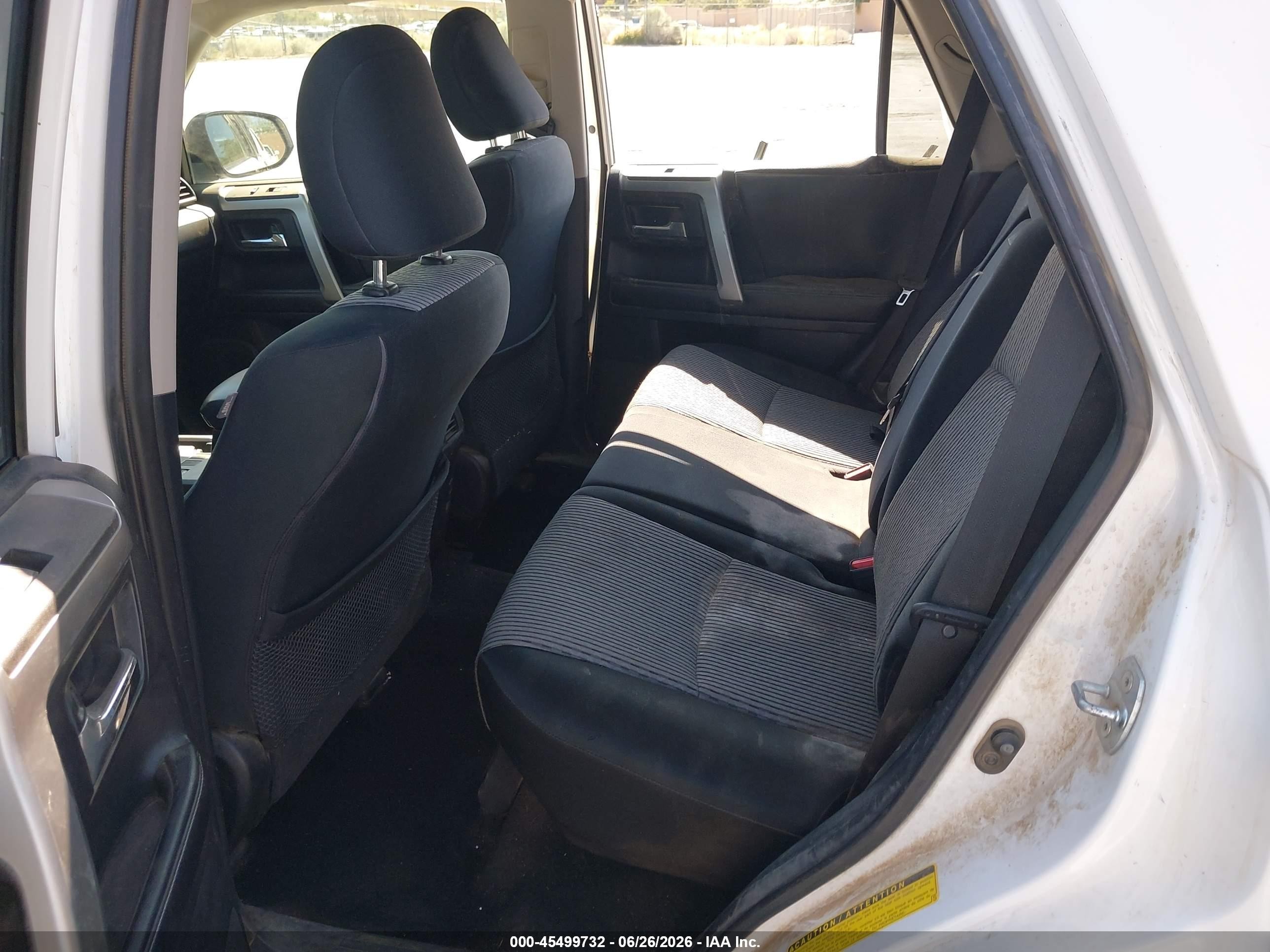 2014 Toyota 4runner Sr5 White vin: JTEBU5JR2E5165688
