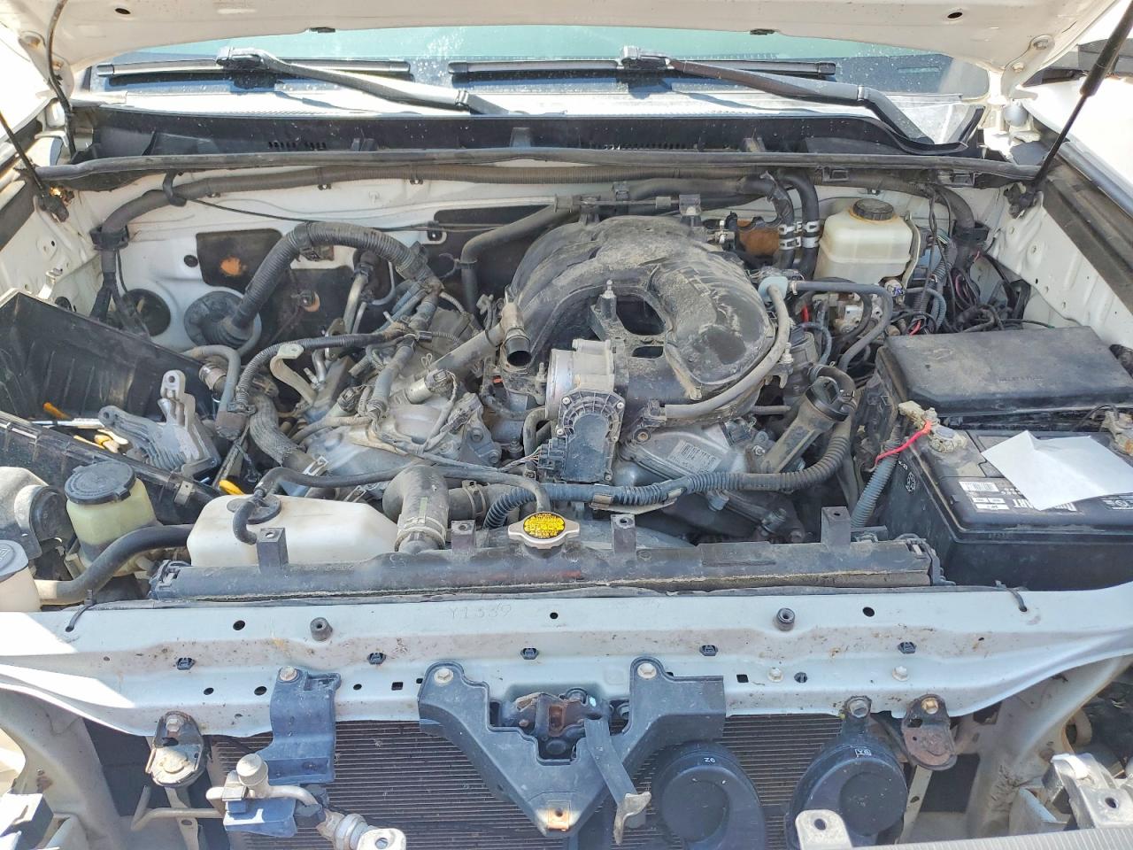 2014 Toyota 4runner Sr5 Белый vin: JTEBU5JR2E5177517