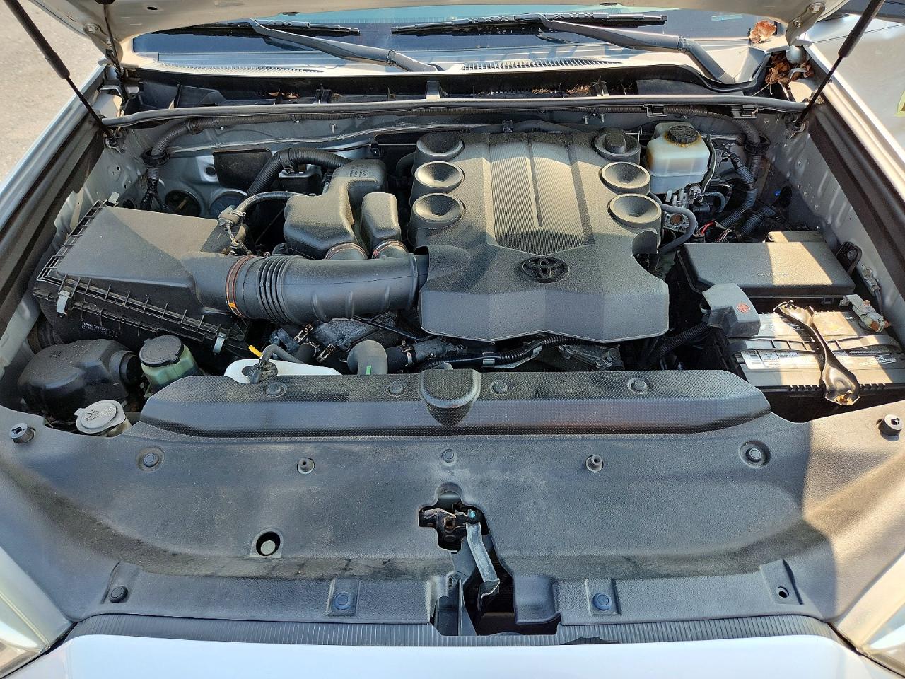 2015 Toyota 4runner Limited Silver vin: JTEBU5JR2F5204894
