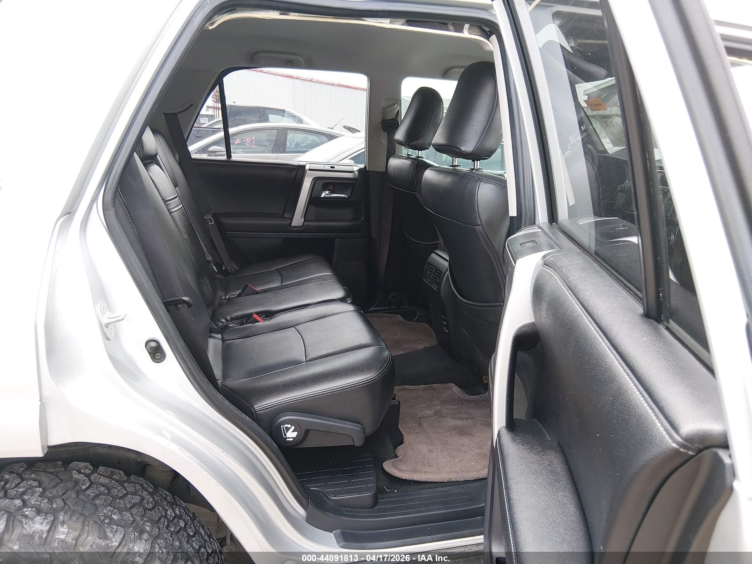 2015 Toyota 4runner Sr5 Silver vin: JTEBU5JR2F5265274
