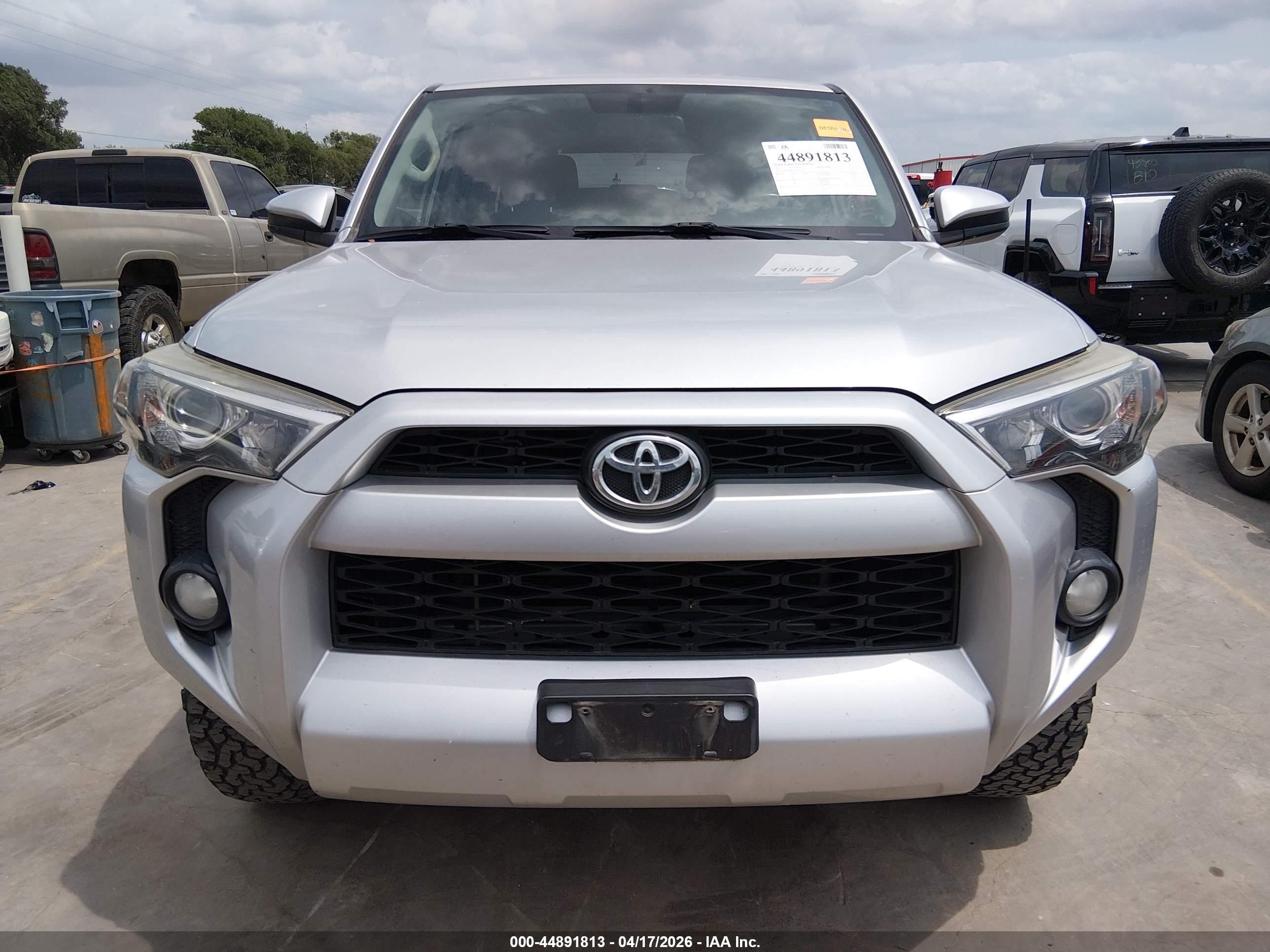 2015 Toyota 4runner Sr5 Silver vin: JTEBU5JR2F5265274