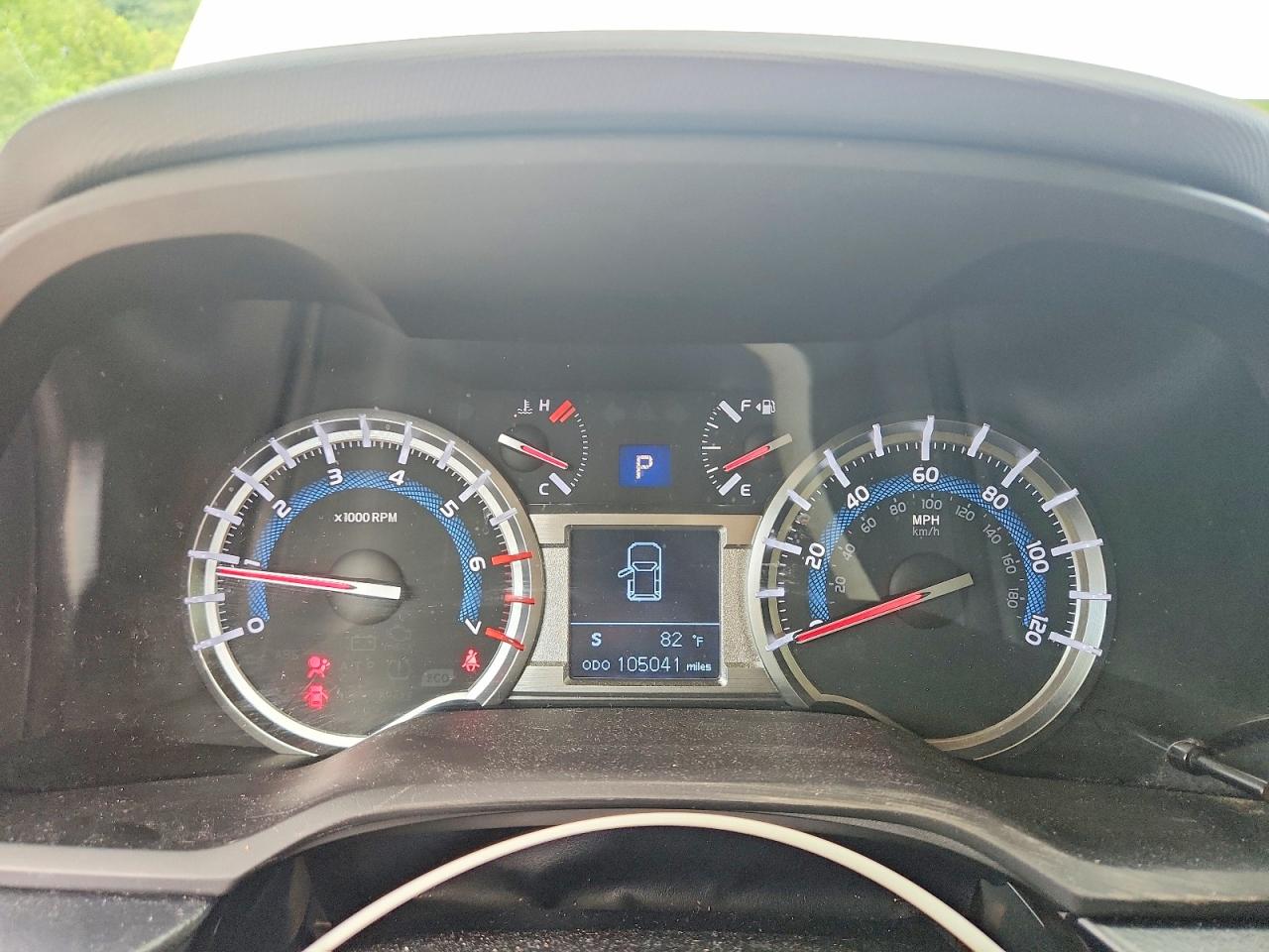 2018 Toyota 4runner Limited White vin: JTEBU5JR2J5600686