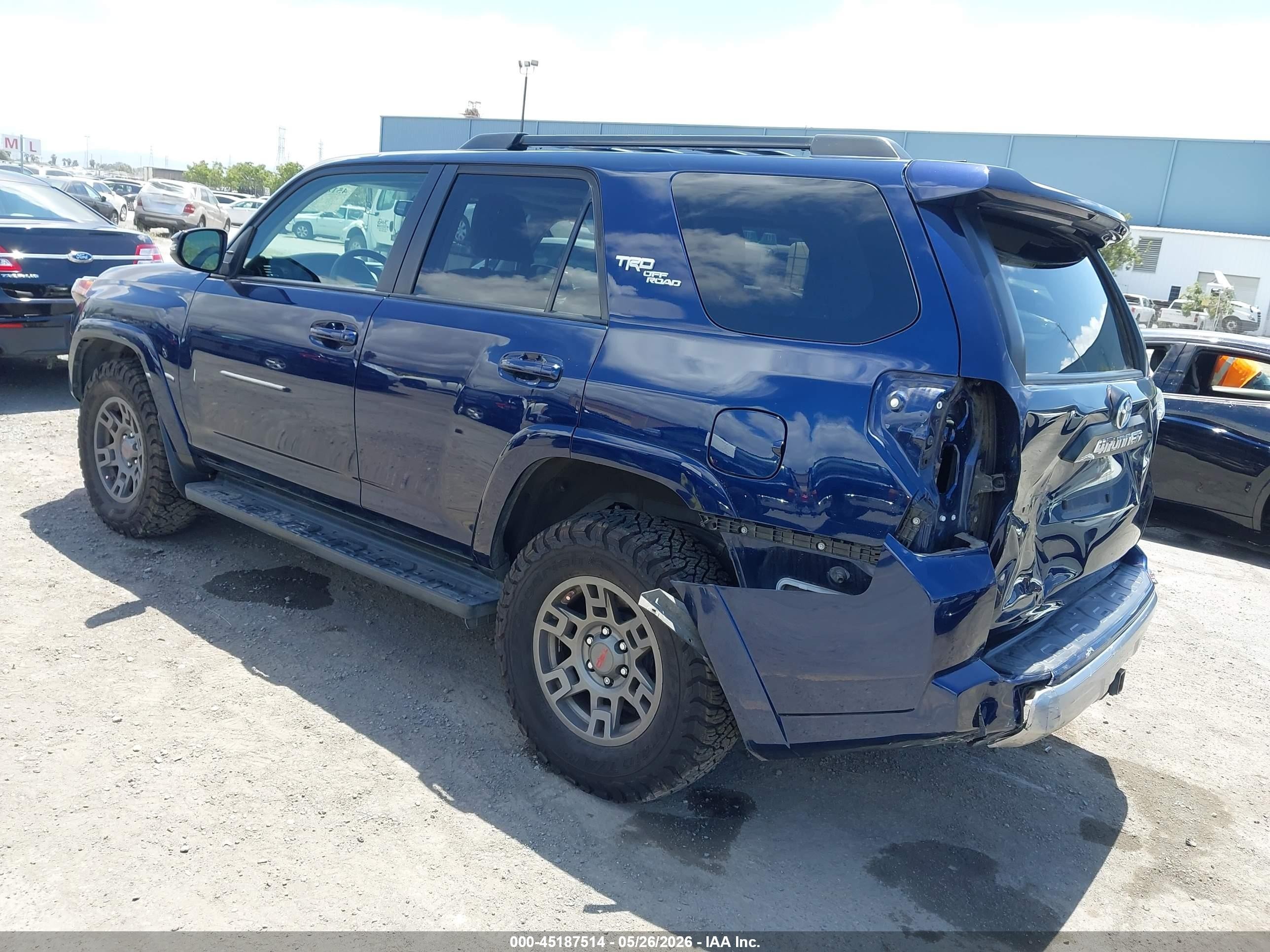 2020 Toyota 4runner Trd Off Road Premium Blue vin: JTEBU5JR2L5831560