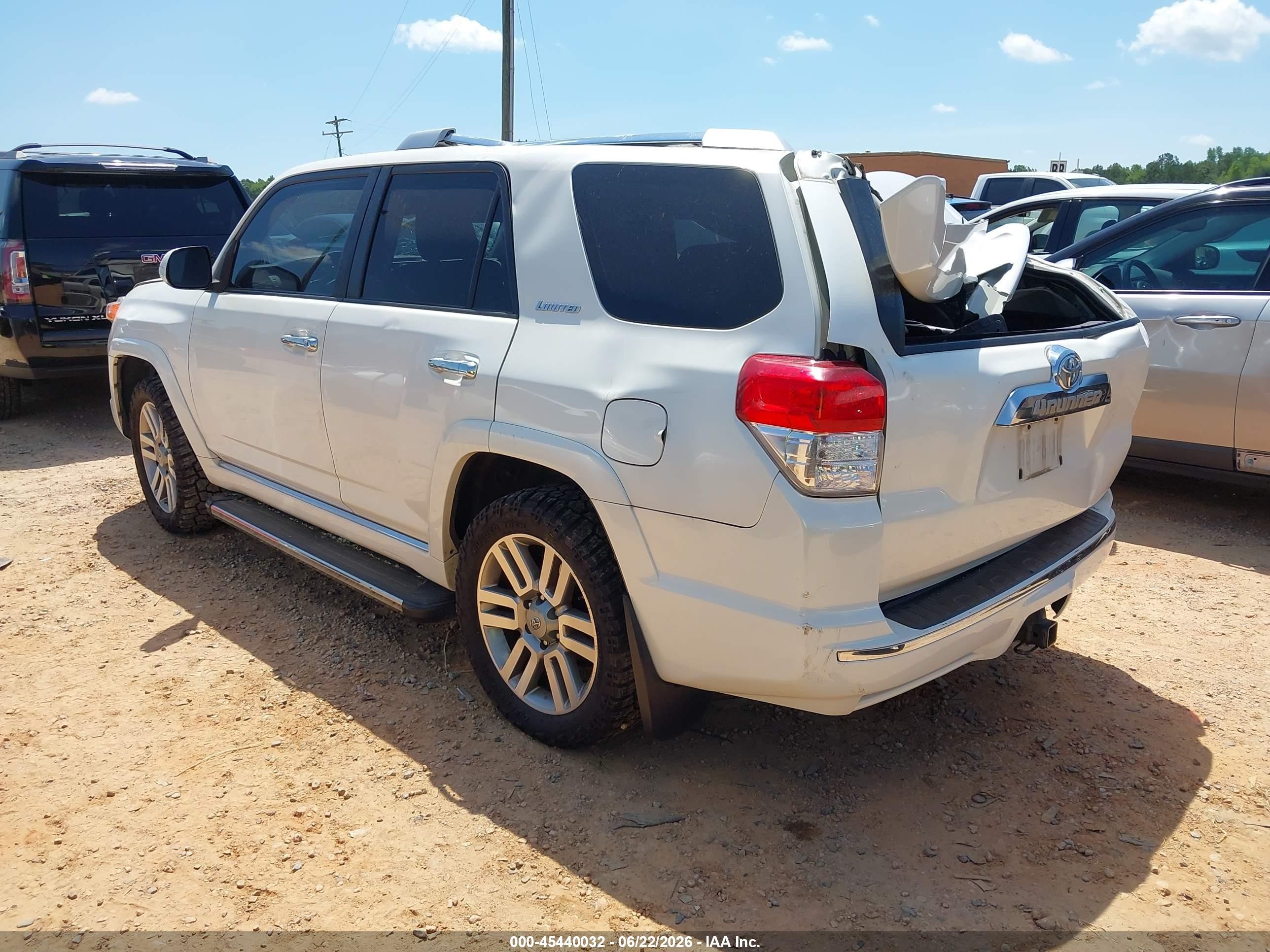 2011 Toyota 4runner Limited V6 White vin: JTEBU5JR3B5038587