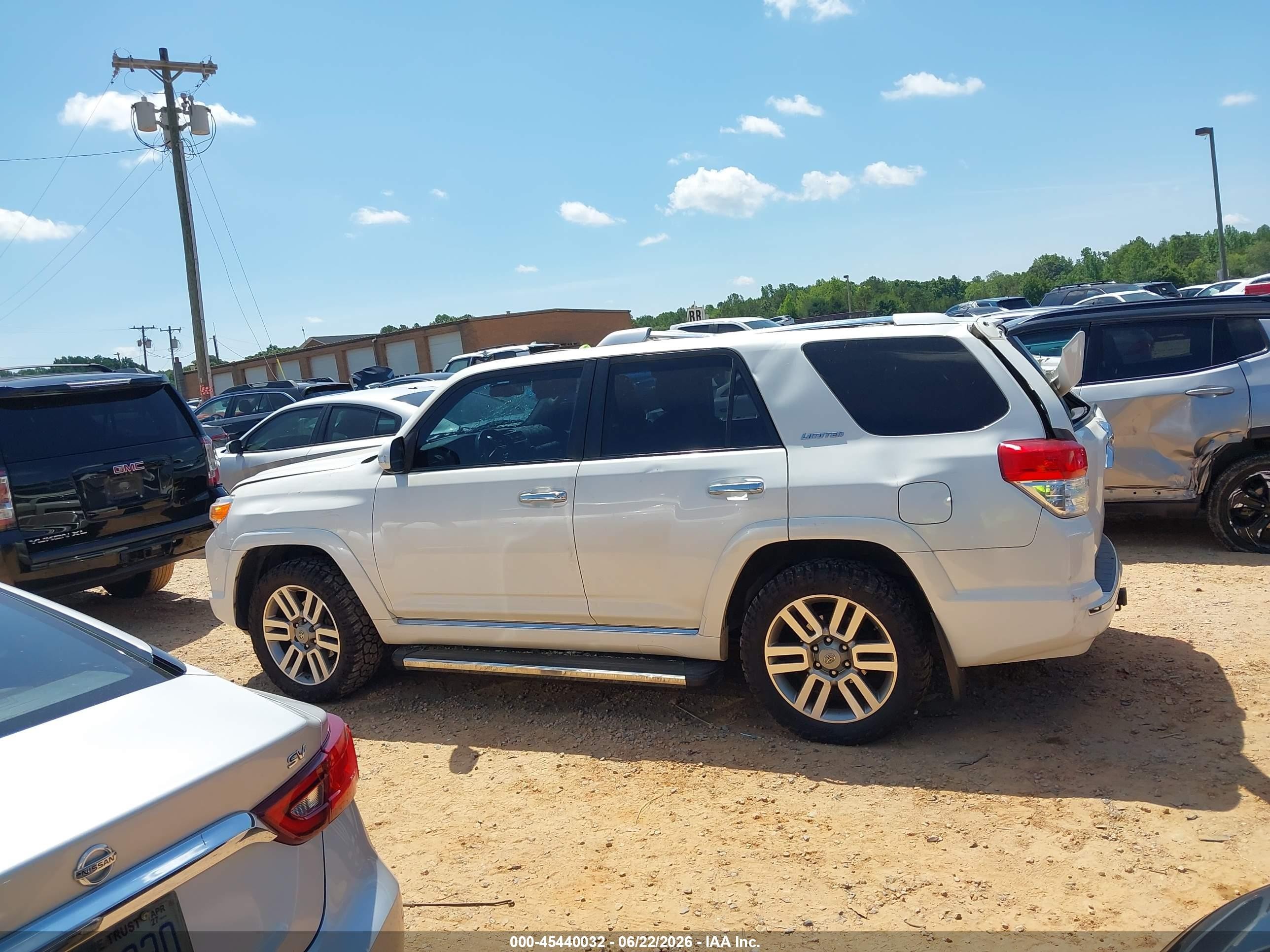2011 Toyota 4runner Limited V6 White vin: JTEBU5JR3B5038587