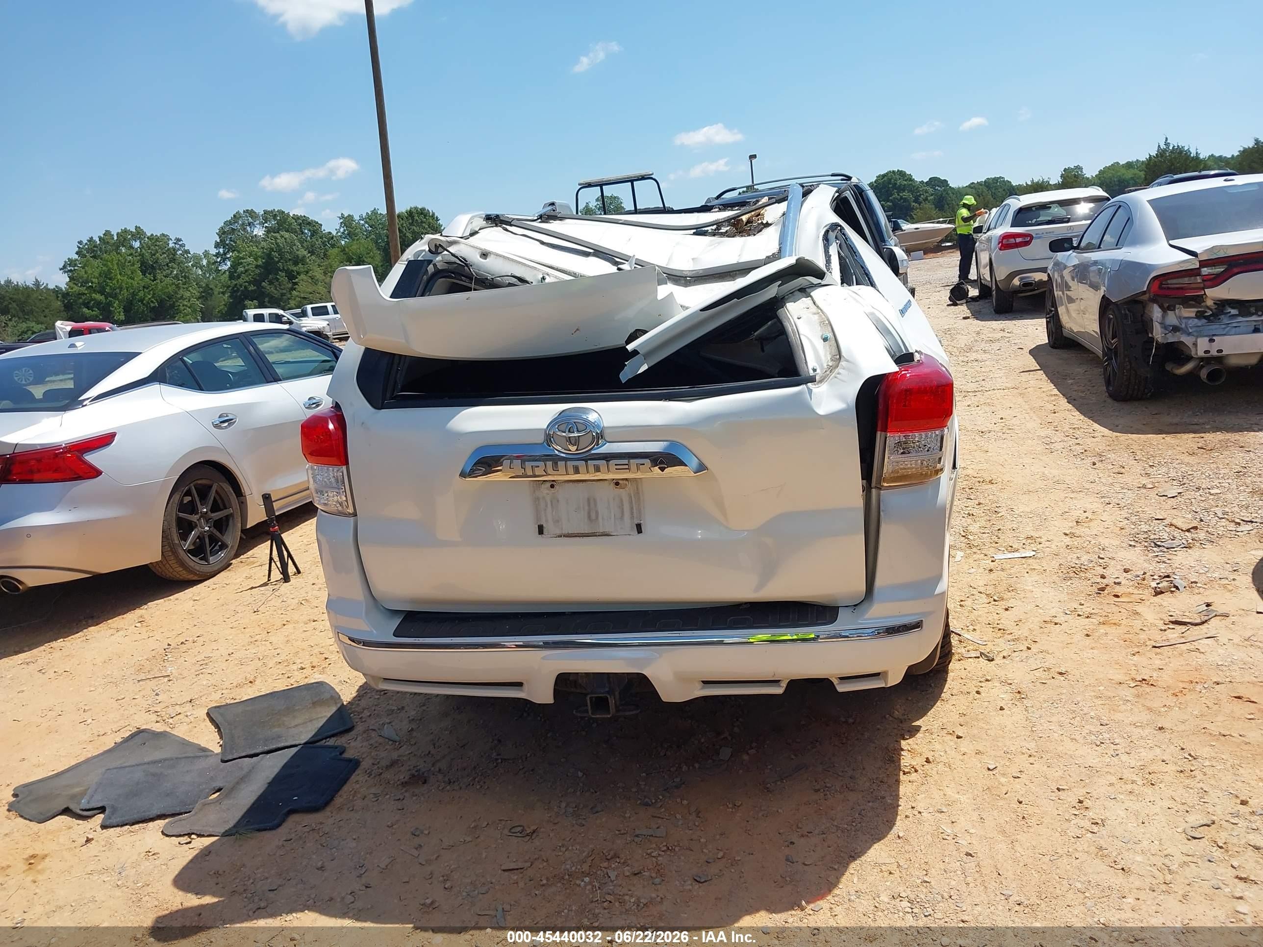 2011 Toyota 4runner Limited V6 White vin: JTEBU5JR3B5038587