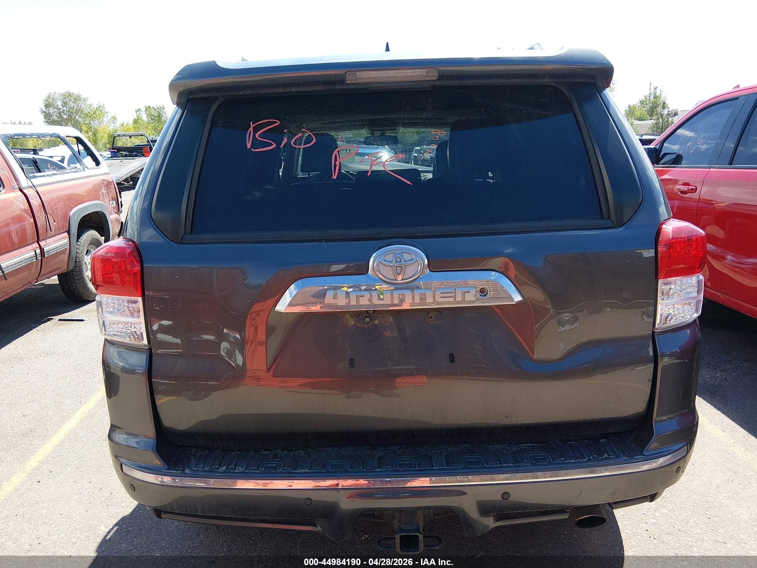 2011 Toyota 4runner Sr5 V6 Silver vin: JTEBU5JR3B5040131