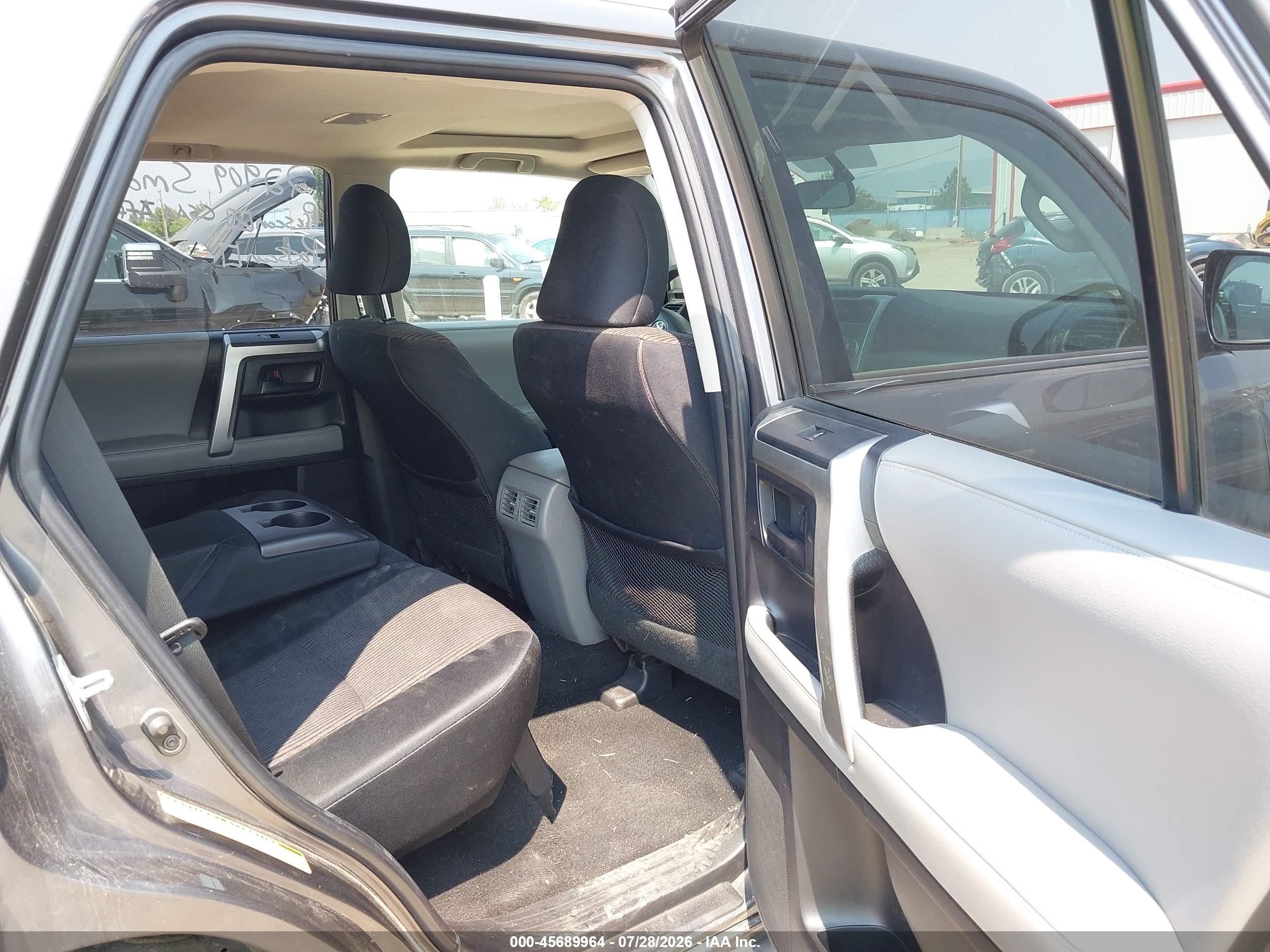 2011 Toyota 4runner Sr5 V6 Gray vin: JTEBU5JR3B5057642