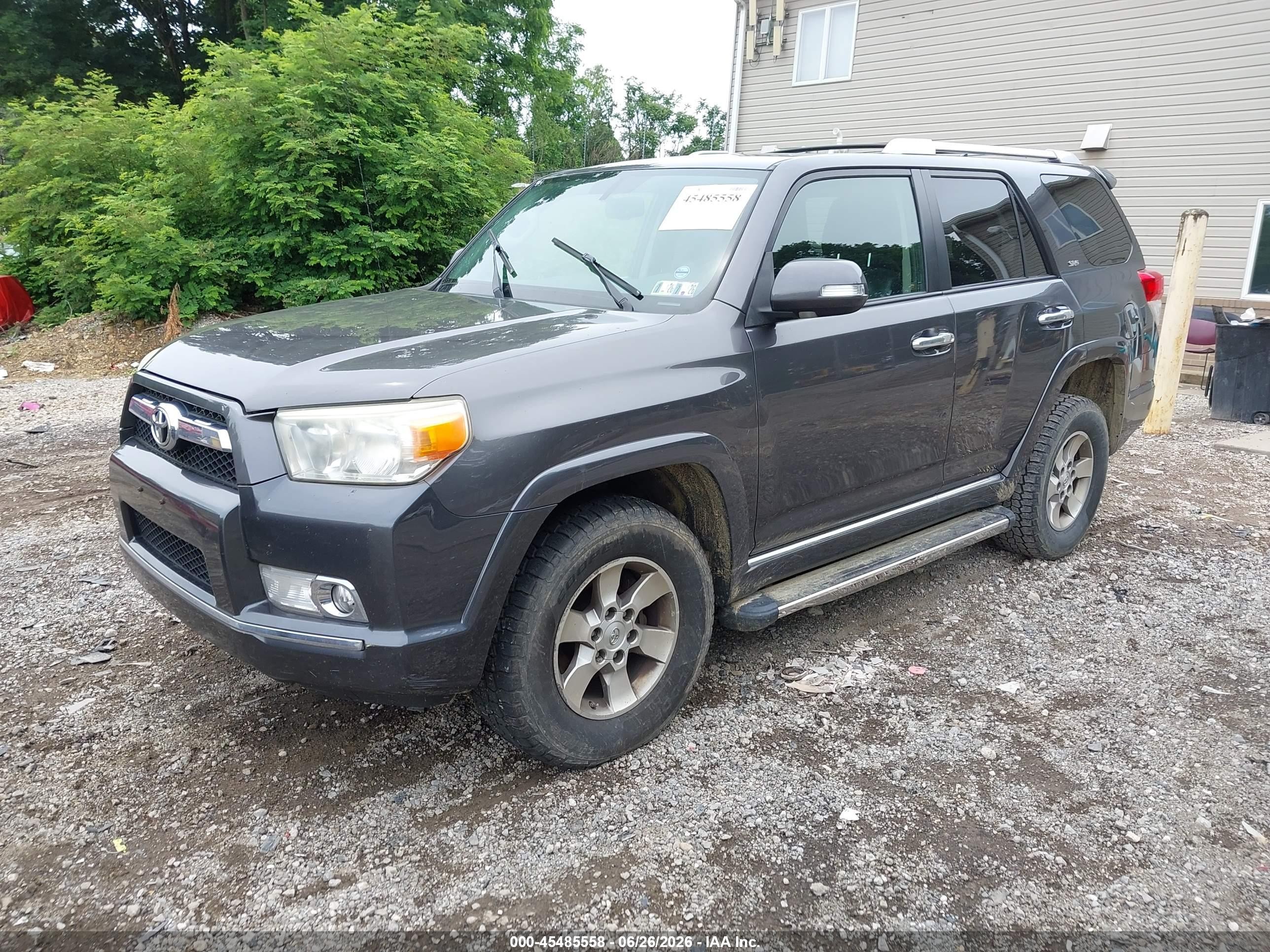 2011 Toyota 4runner Sr5 V6 Gray vin: JTEBU5JR3B5077003