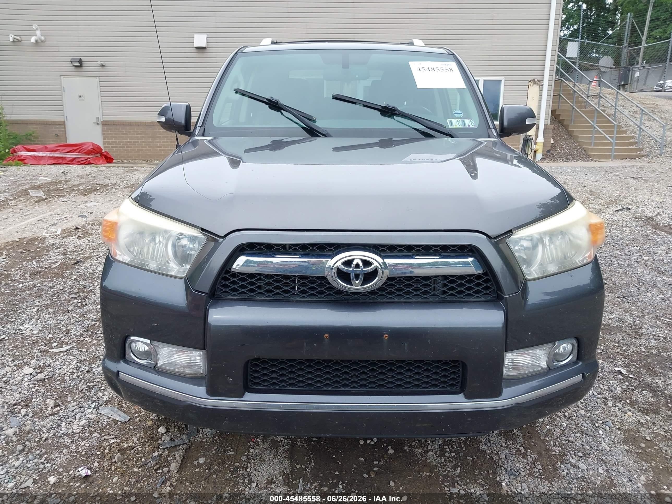 2011 Toyota 4runner Sr5 V6 Gray vin: JTEBU5JR3B5077003