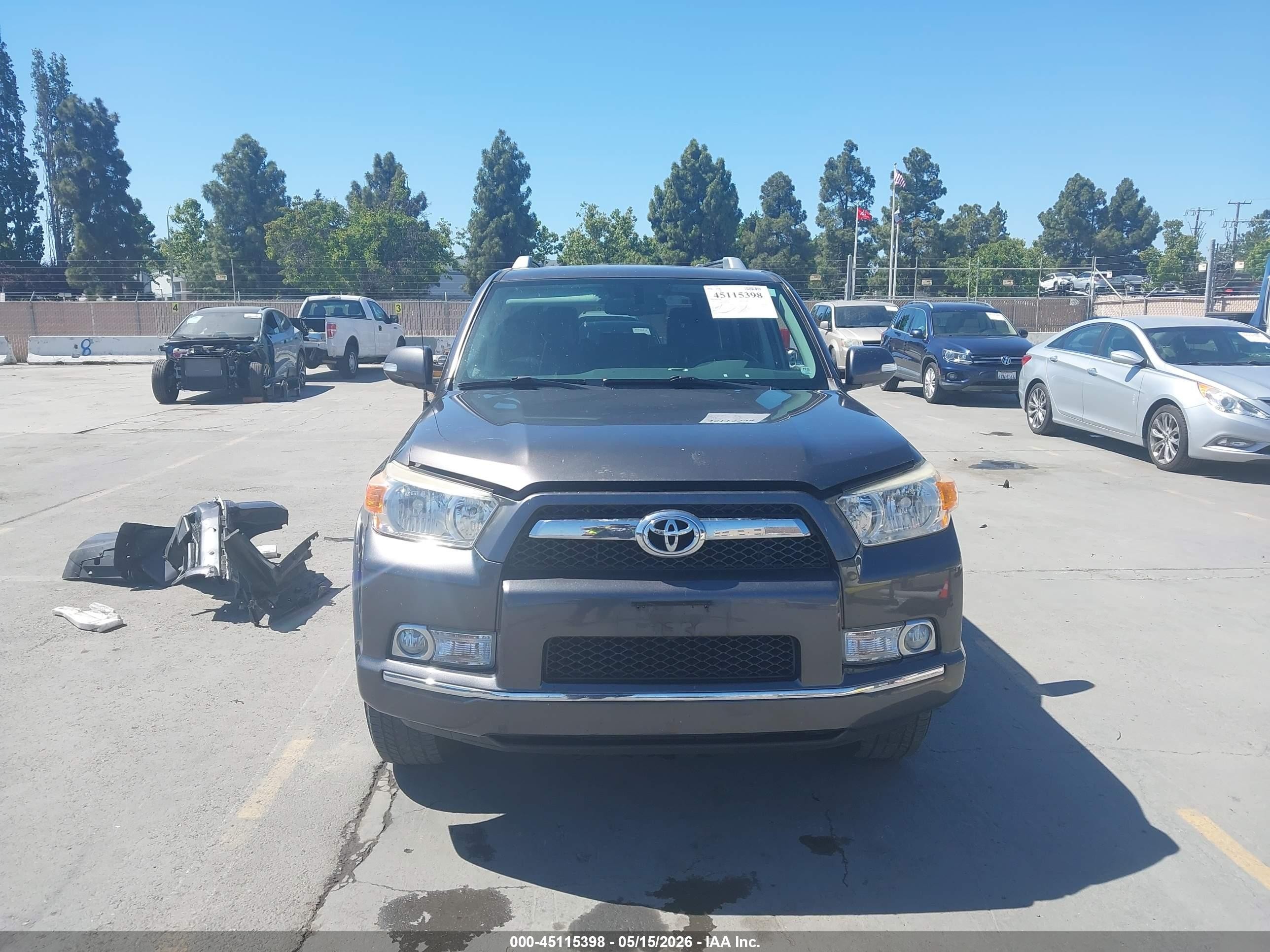 2012 Toyota 4runner Sr5 Gray vin: JTEBU5JR3C5087788
