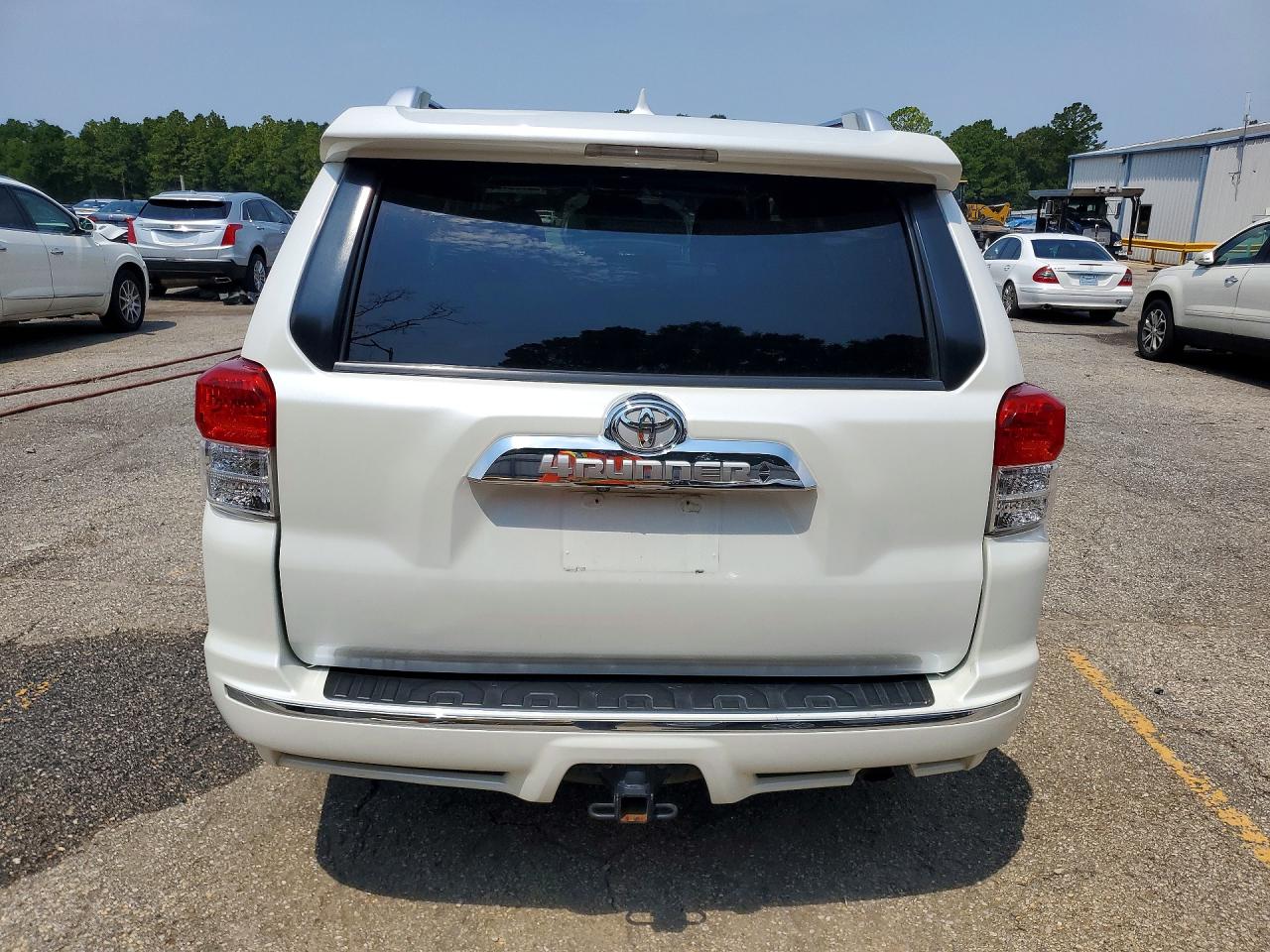 2013 Toyota 4runner Limited White vin: JTEBU5JR3D5142533
