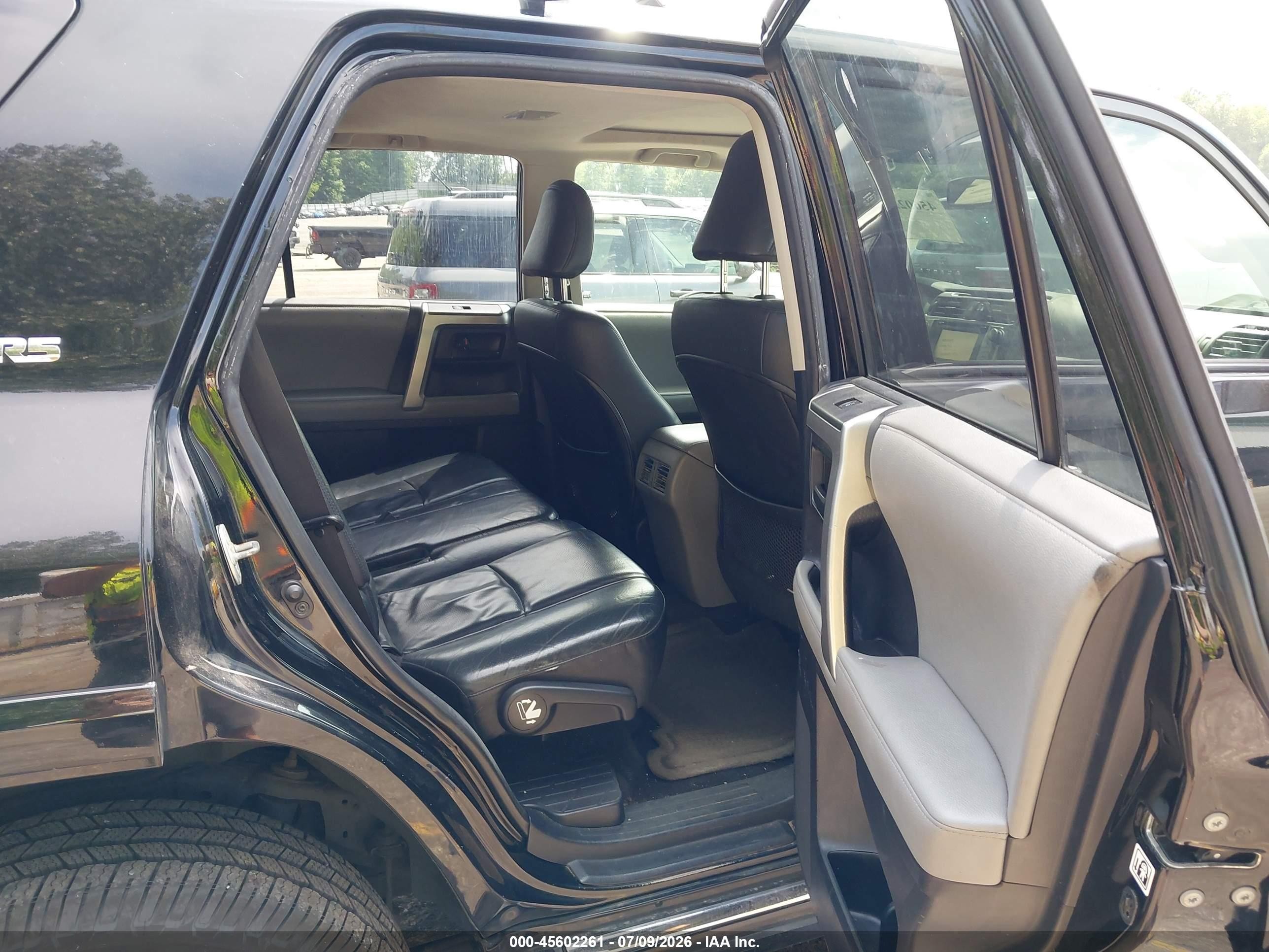 2013 Toyota 4runner Sr5 Black vin: JTEBU5JR3D5146775